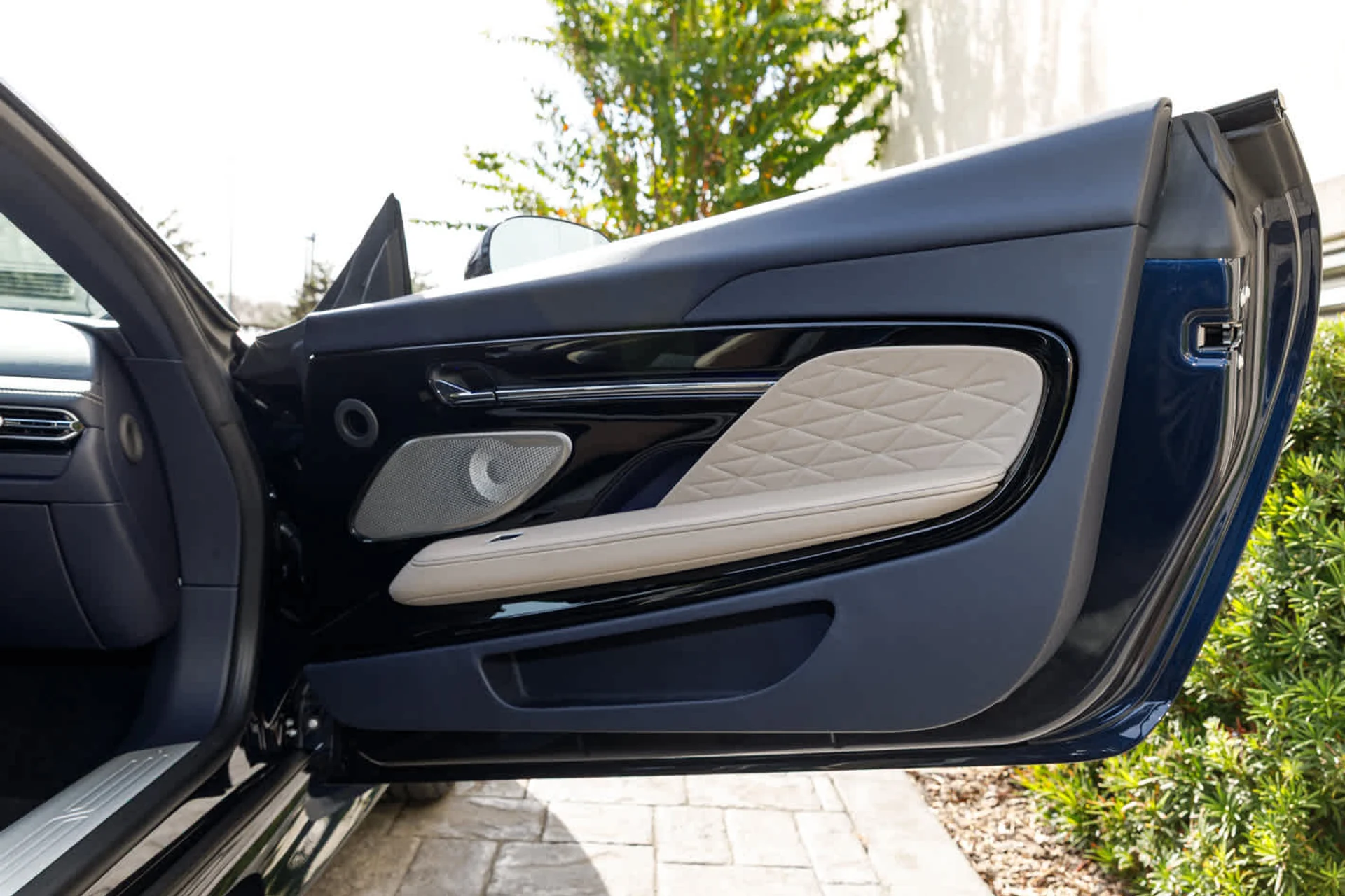 mph057_3911820479_58_2d422529f9