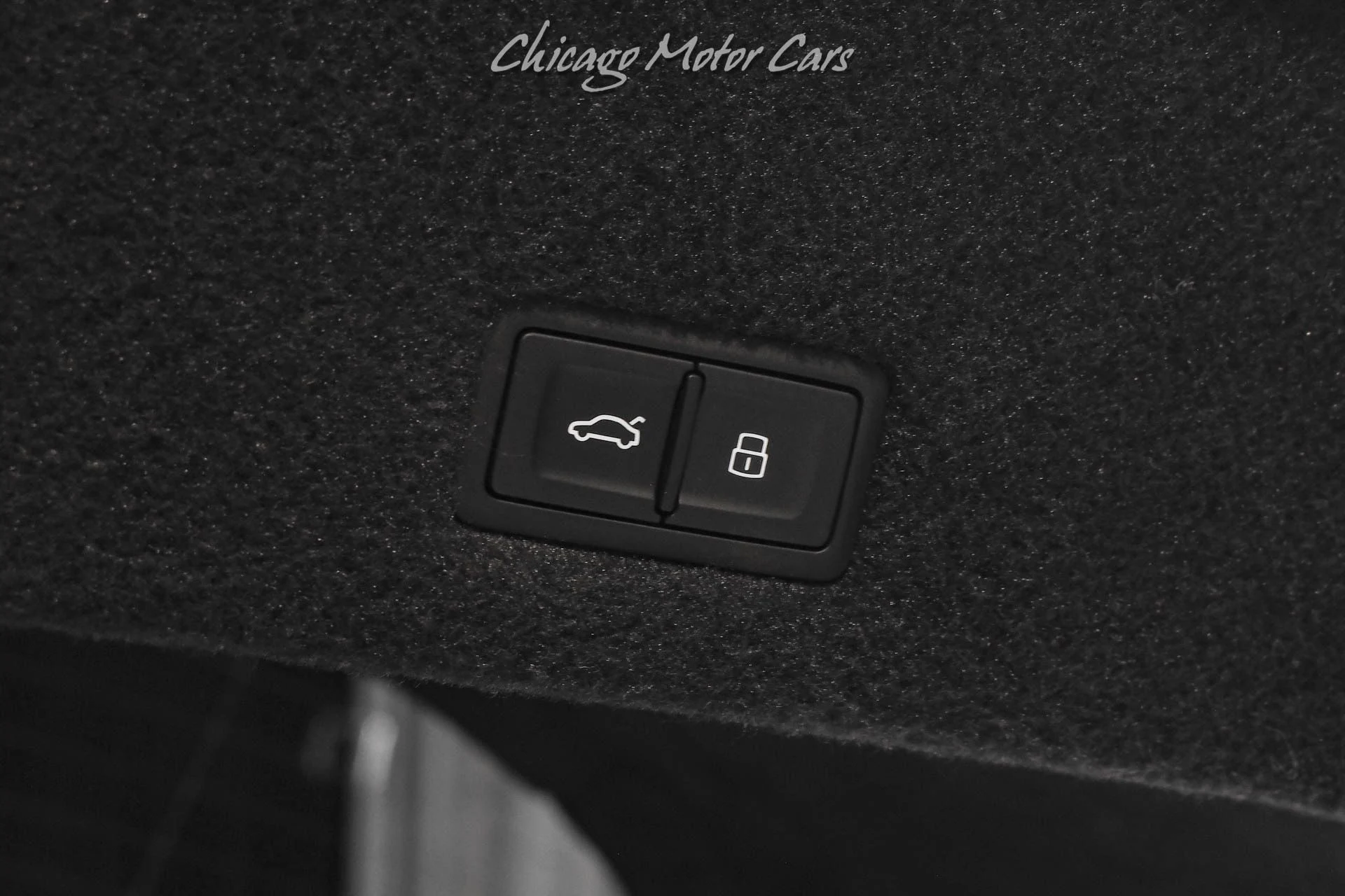 mph057_394216412_12489_p58_l_ce84b931f6