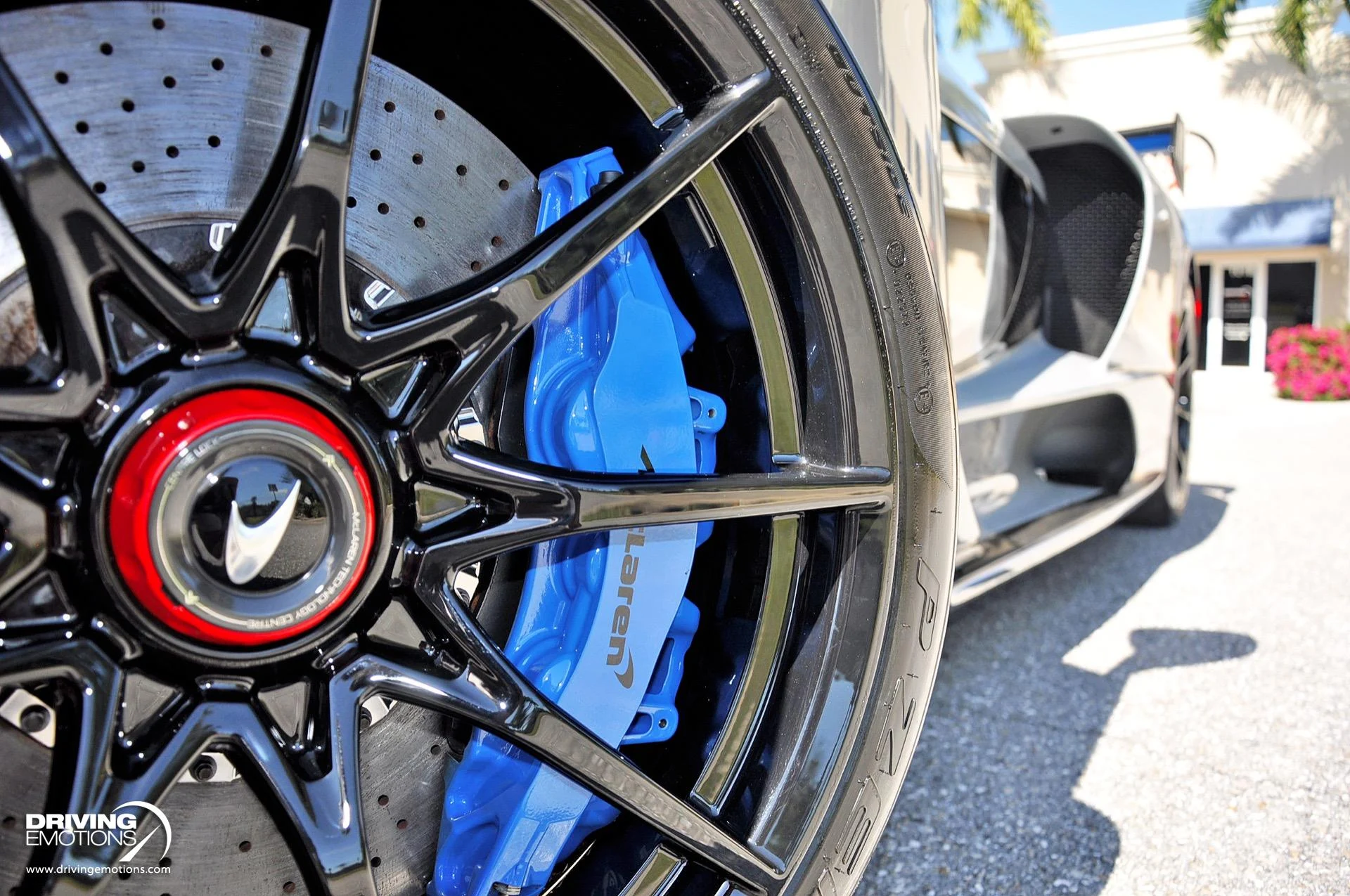 mph057_3944238847_683_p58_l_f6969ceb57