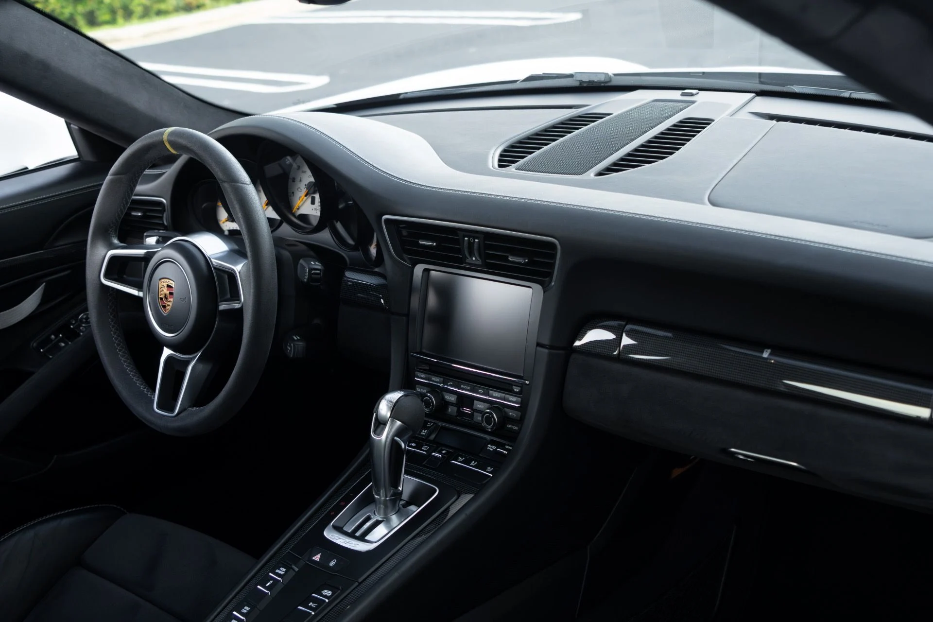 mph057_395512970_Used_2016_Porsche_911_GT_3_RS_1761756649_e3f77df5ac