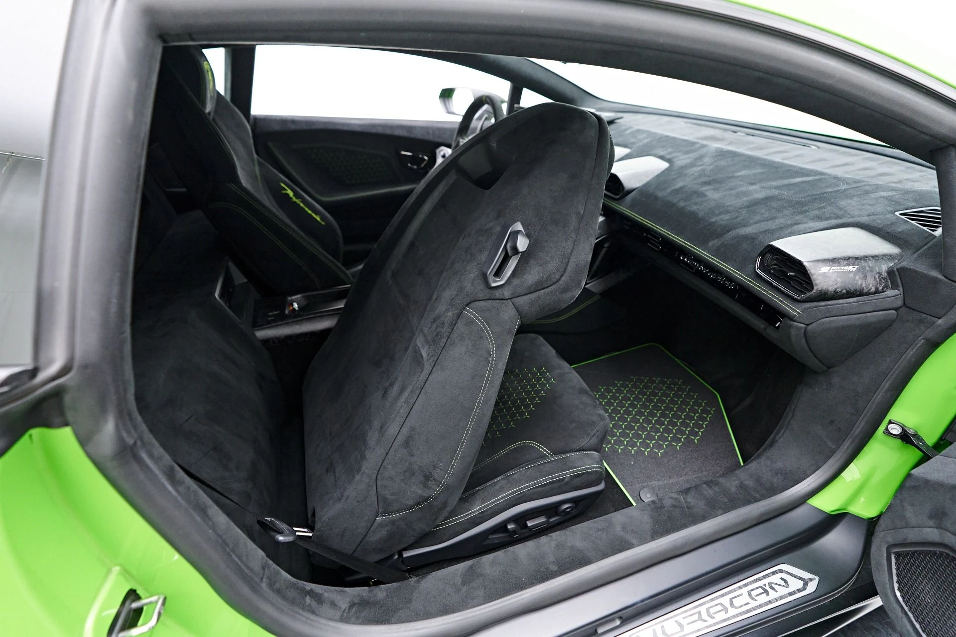 mph057_3985042795_Used_2019_Lamborghini_Huracan_Performante_1757626096_3762071519