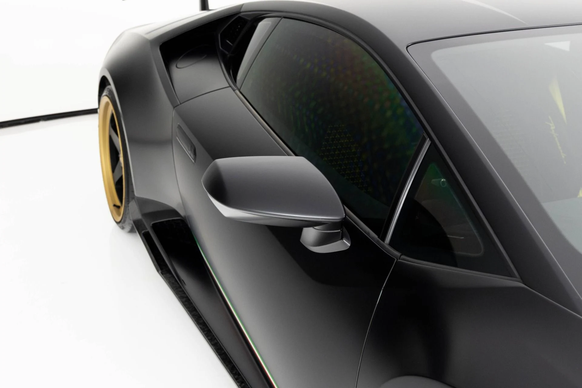 mph057_3995686241_Used_2018_Lamborghini_Huracan_Performante_1762565931_c2ed4139c8