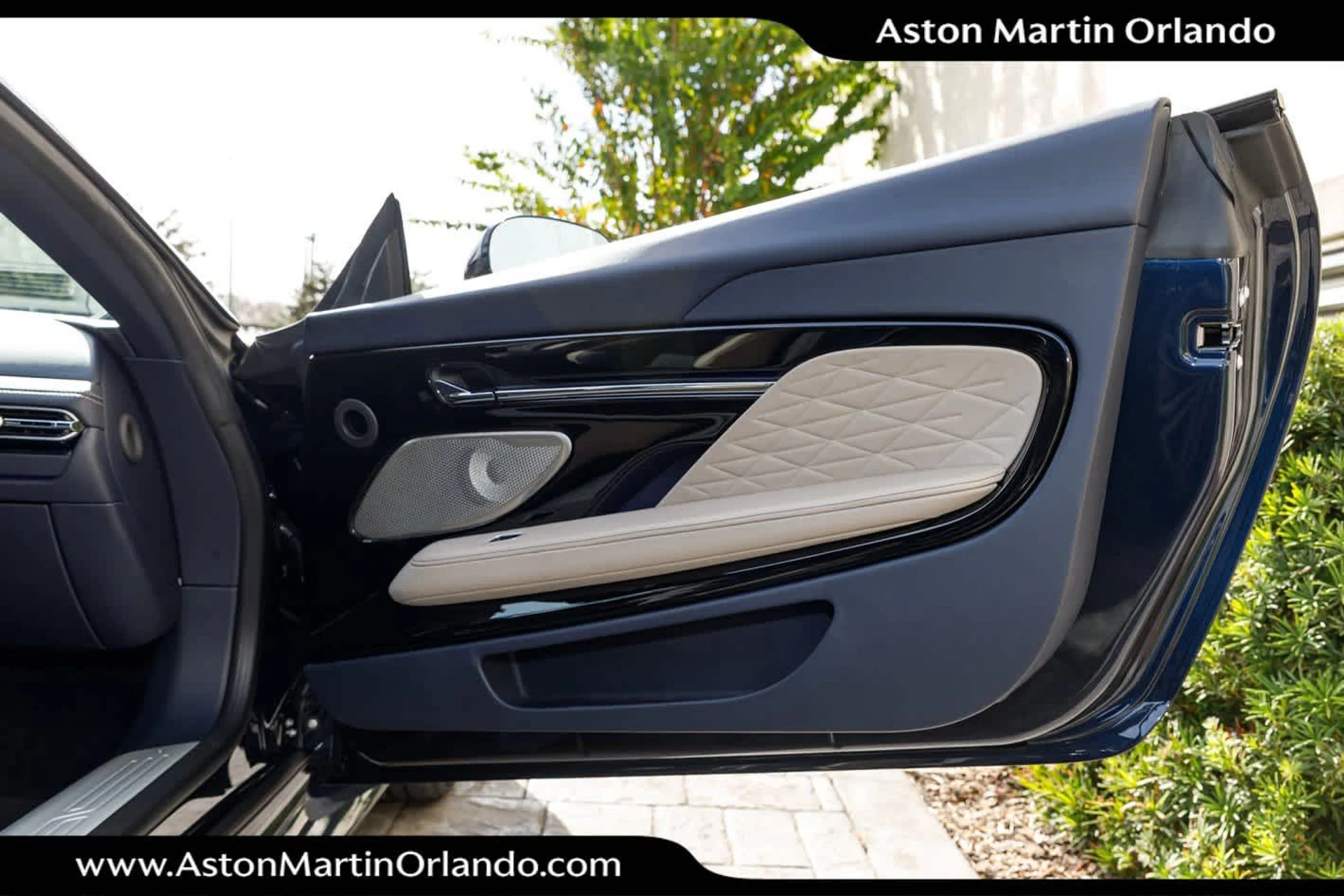 mph057_4004409907_58_4c2e17a45d