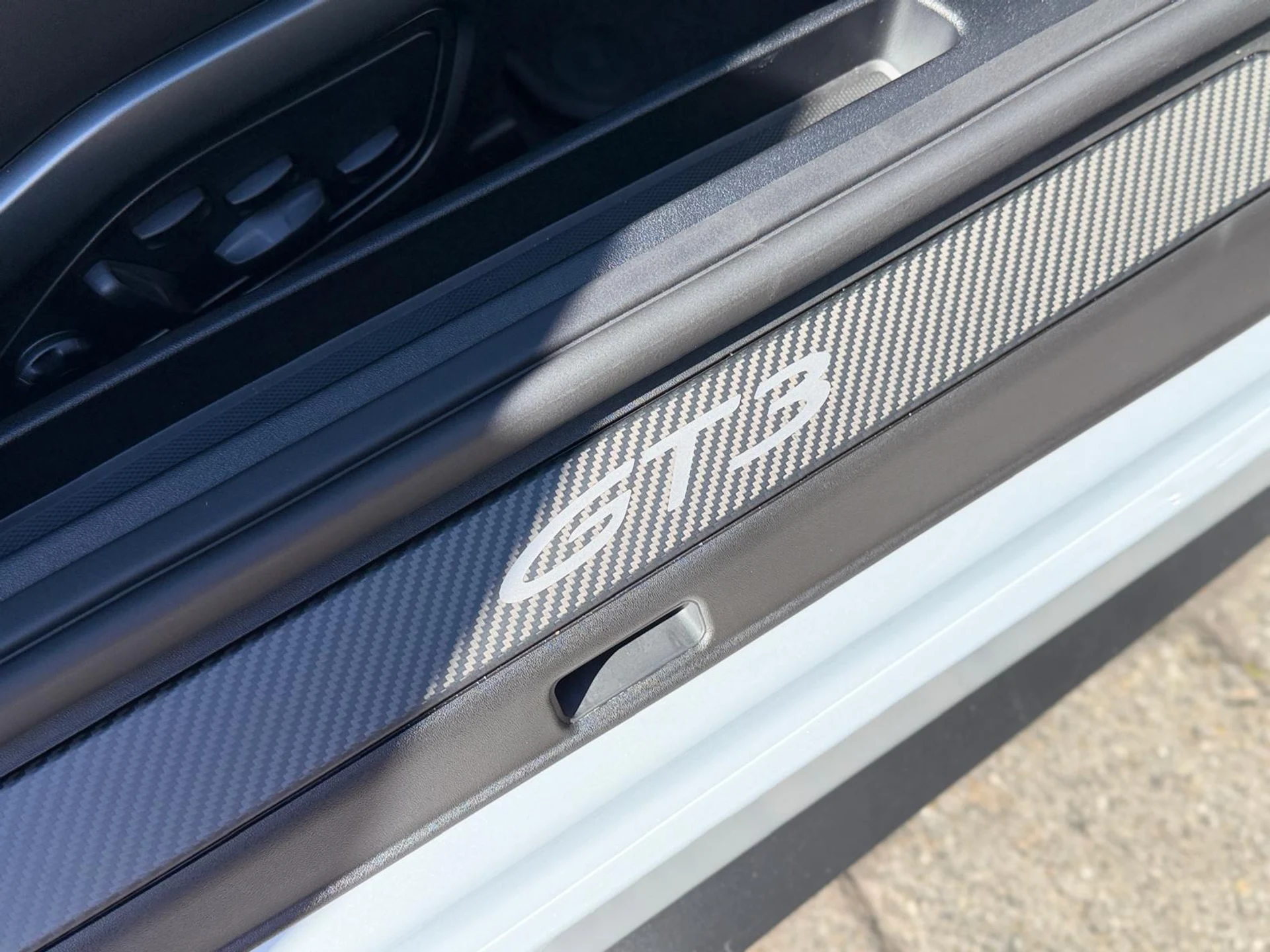 mph057_4038496674_Whats_App_Image_2026_04_17_at_5_36_38_PM_45_b47fe9badd