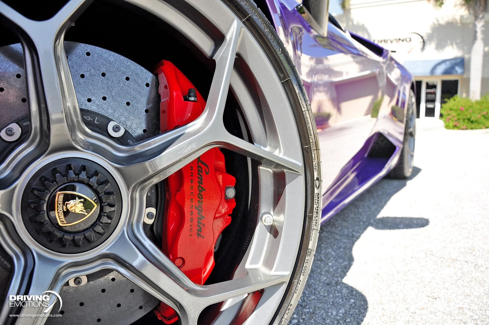 mph057_404042179_863_p58_l_3c639220a5