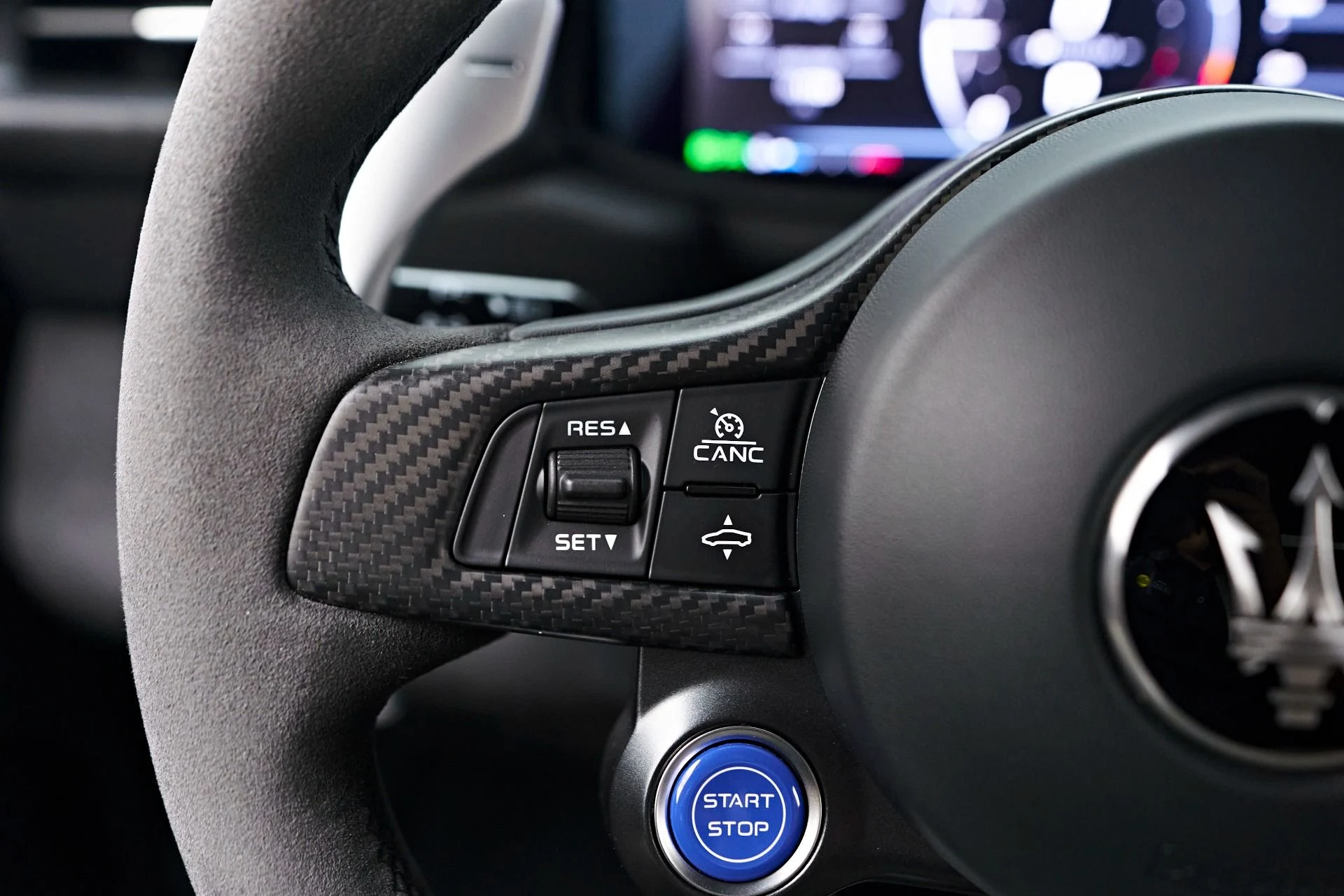 mph057_4098364092_Used_2023_Maserati_MC_20_Base_1721243405_ab6c546d50