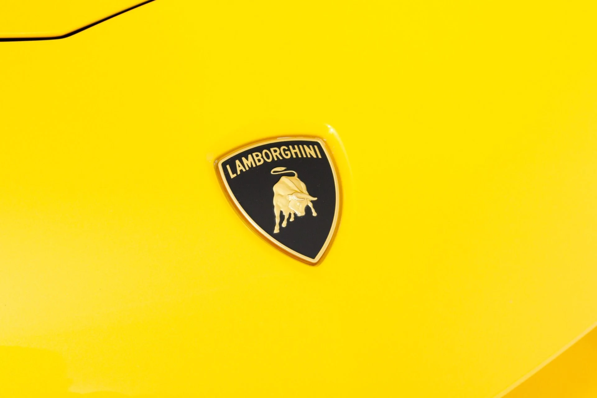 mph057_4107595676_Used_2016_Lamborghini_Aventador_LP_750_4_Superveloce_1785278593_f1ea9cf2ca