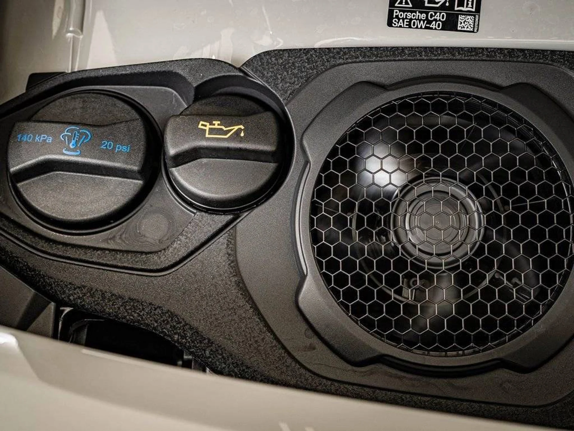 mph057_4154593686_04dc0d99a06b173af0345461e7ef155ex_d56b9c599f