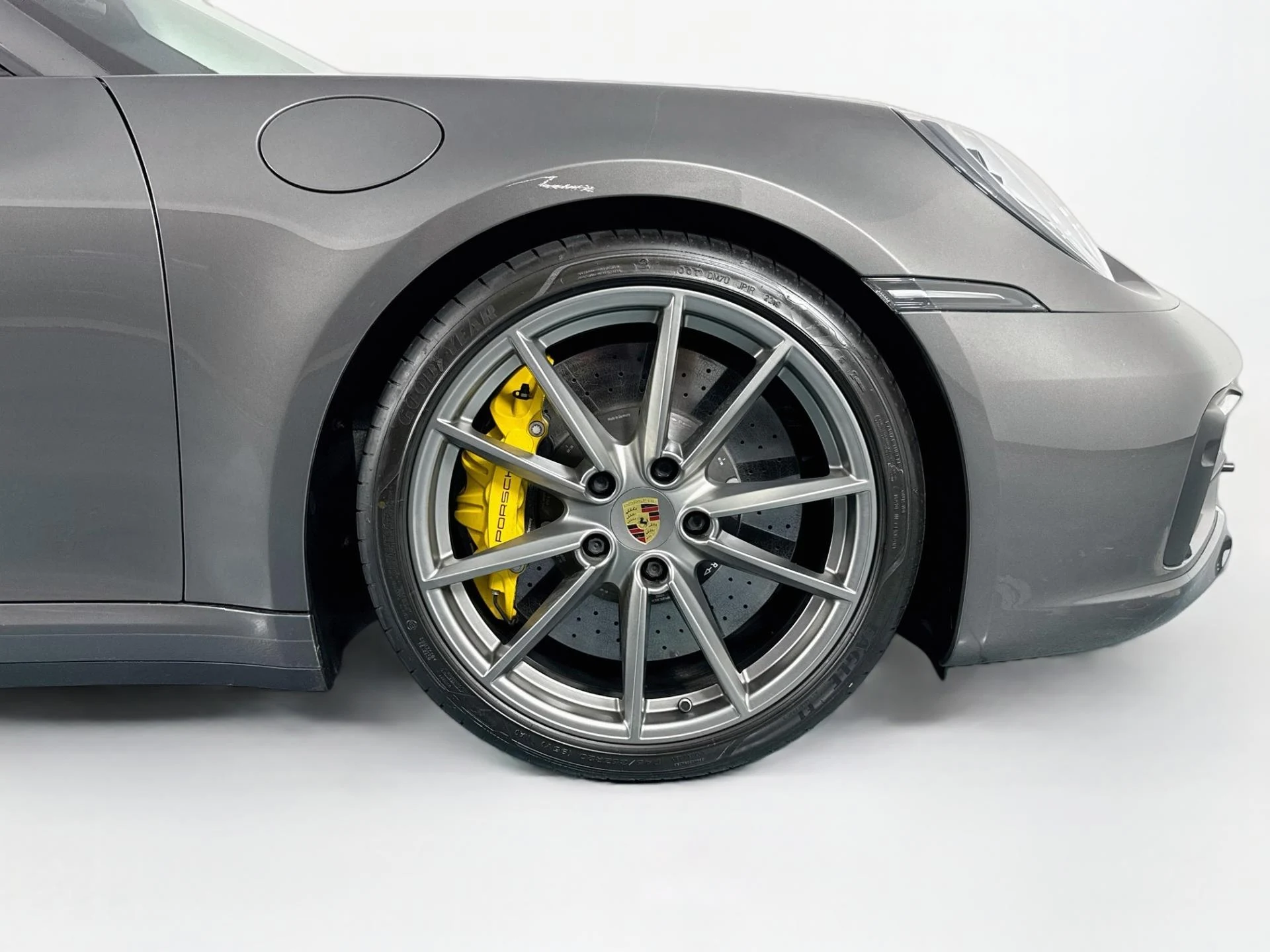 mph057_4181810365_Used_2020_Porsche_911_Carrera_S_1788553620_7dc037fd5a