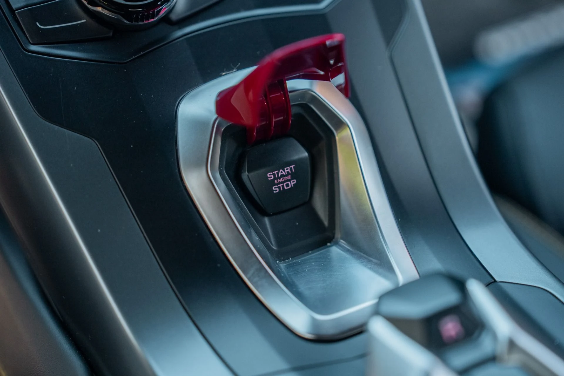 mph057_4192068631_Used_2018_Lamborghini_Huracan_LP_580_2_1762289038_623d8f96ae