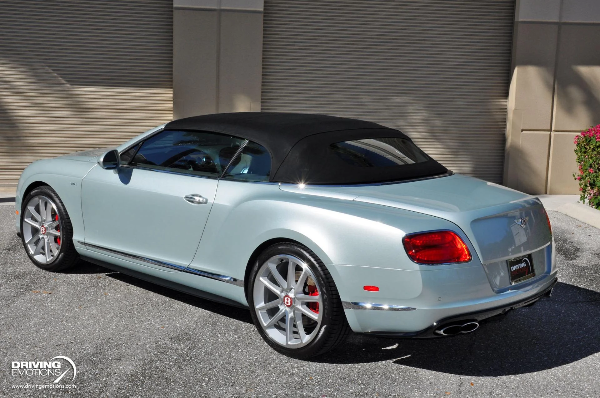 mph057_4215916832_886_p58_l_1133ac74b5