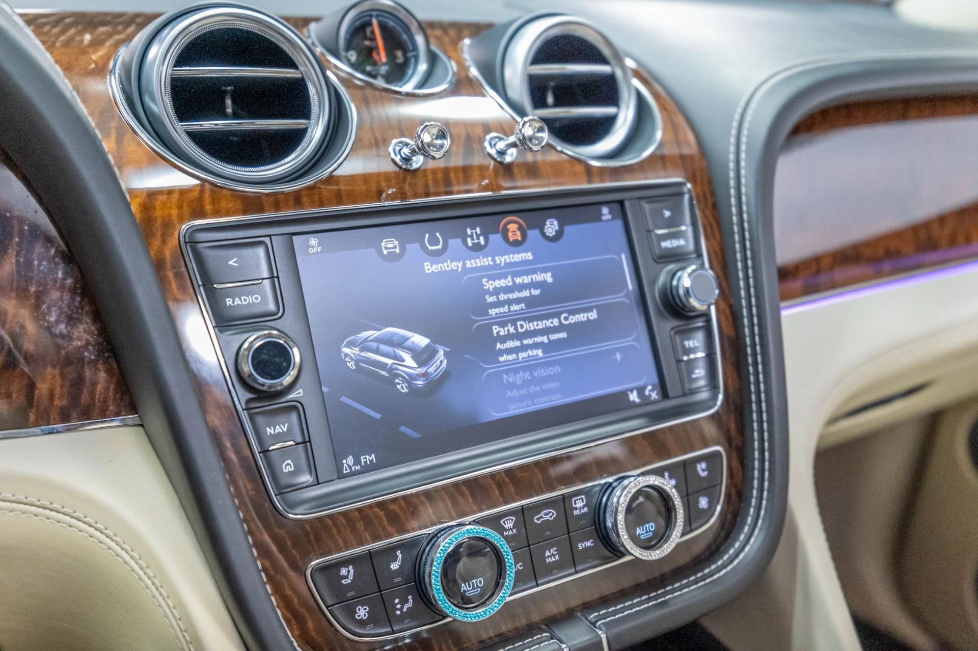 mph057_4219756145_Used_2017_Bentley_Bentayga_W12_1787159716_bc68e01fd7