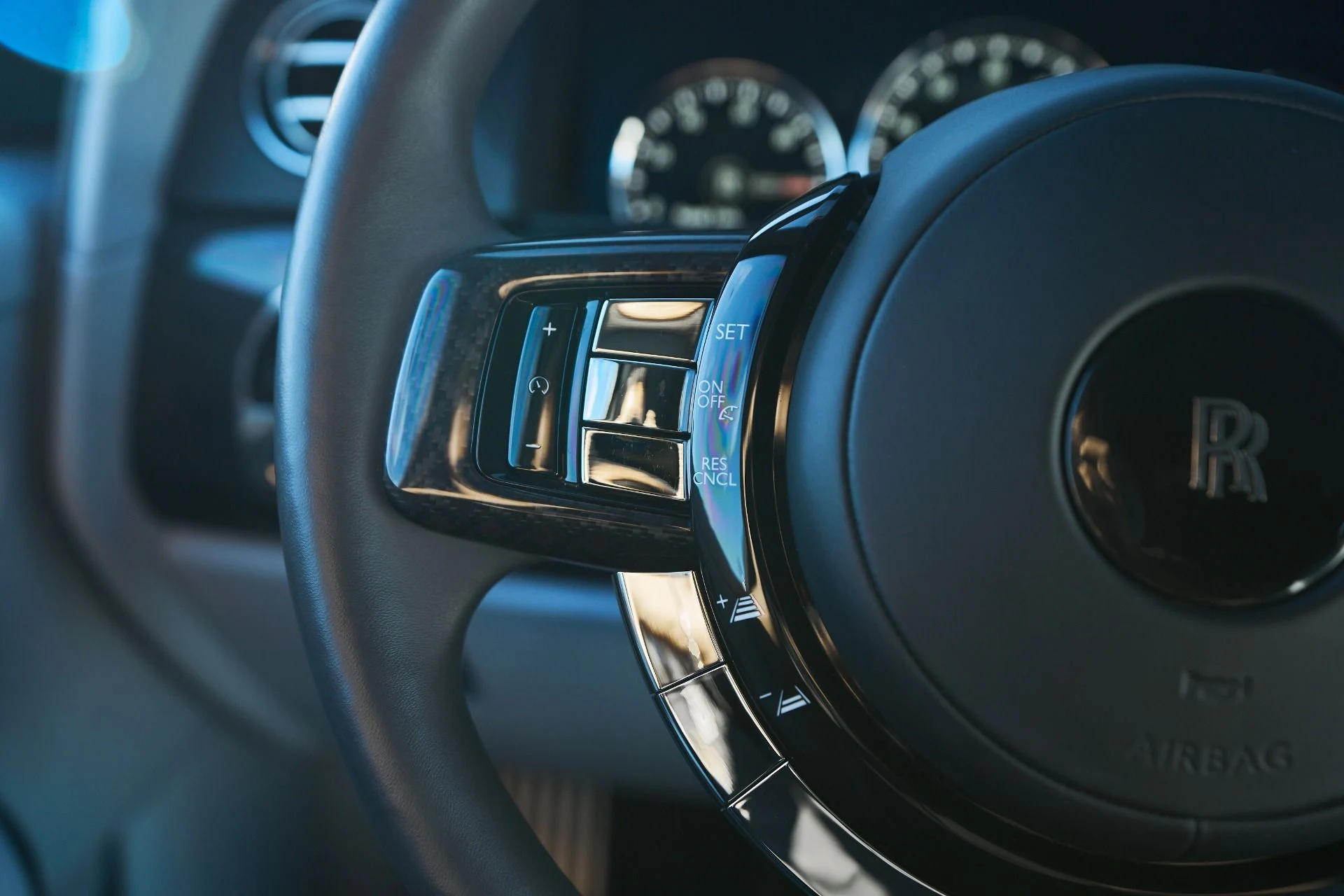 mph057_4229905482_Used_2022_Rolls_Royce_Cullinan_Black_Badge_1765411126_67d526f8f2