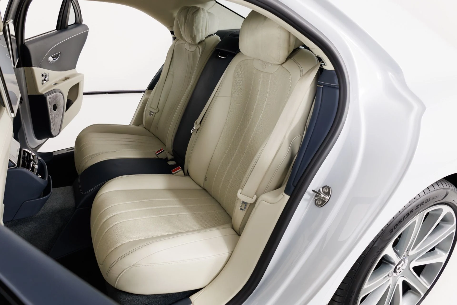 mph057_4231958594_Used_2020_Bentley_Flying_Spur_W12_1776899564_273fe7f238