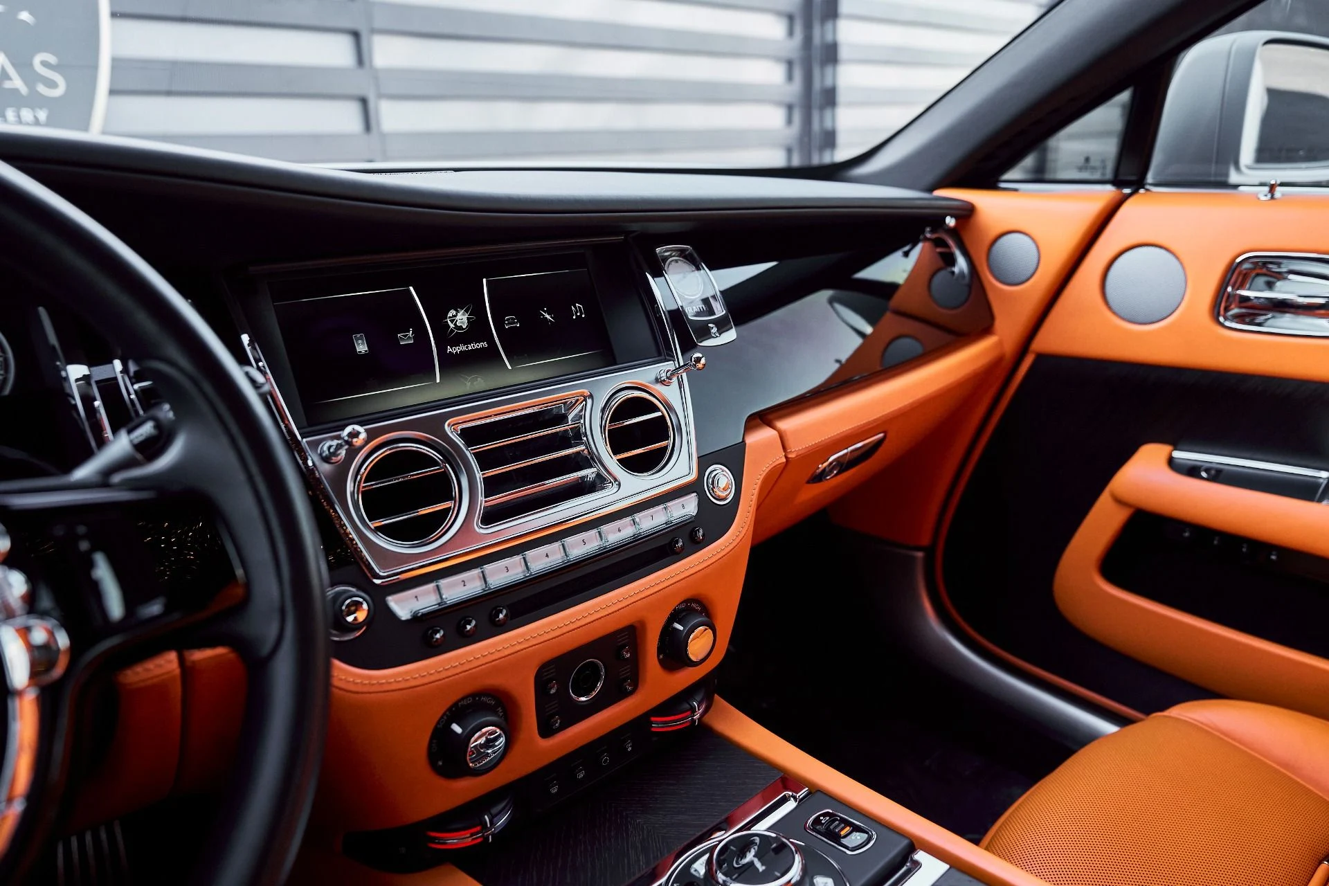 mph057_4289683858_Used_2019_Rolls_Royce_Wraith_Base_1772849689_79f9516ead