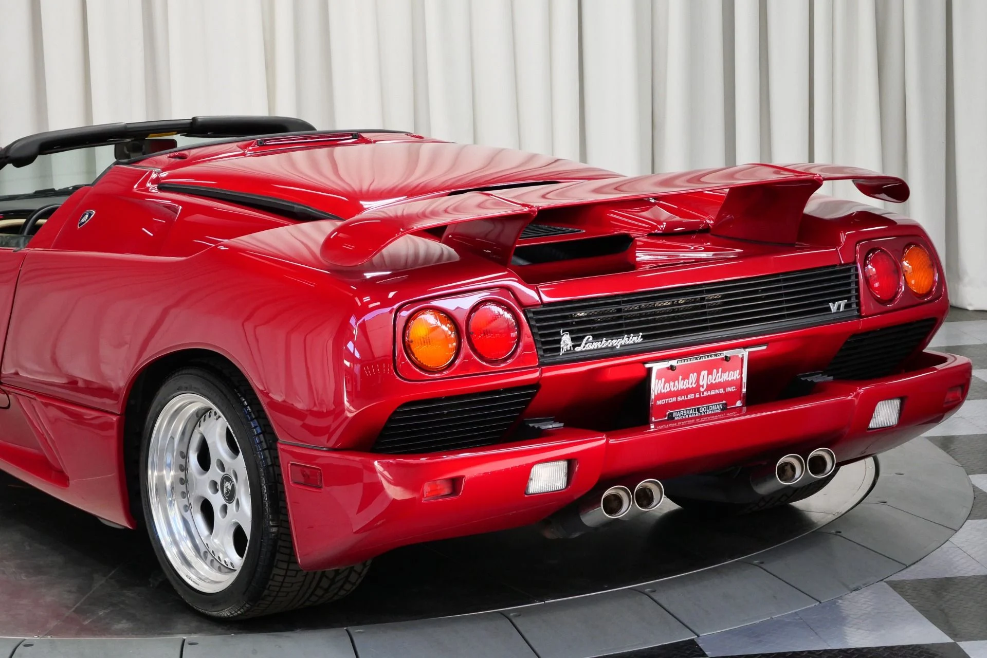 mph057_437996364_Used_1999_Lamborghini_Diablo_VT_Roadster_1747321276_398028eb00