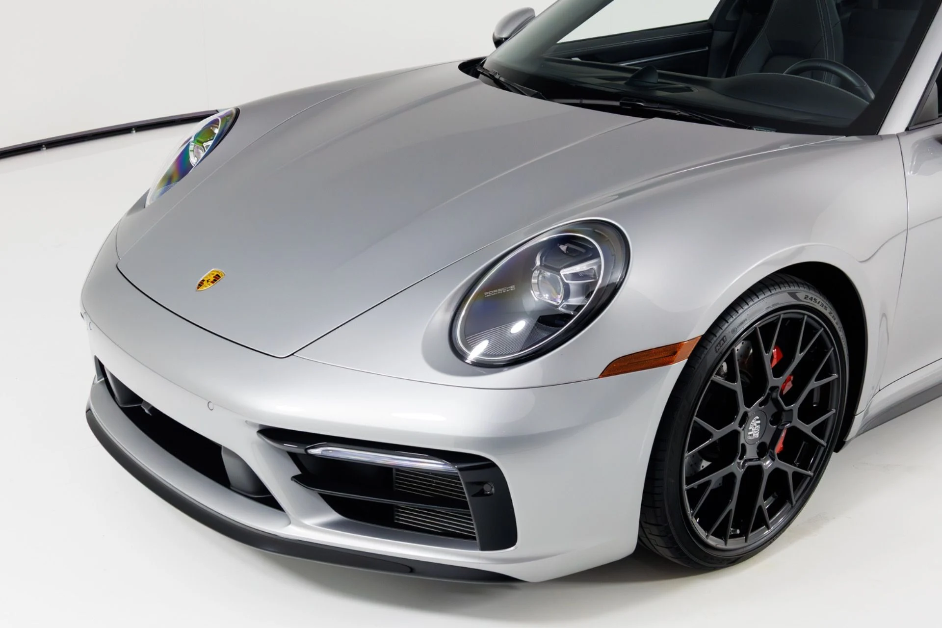 mph057_448122802_Used_2022_Porsche_911_Targa_4_S_1772835287_bb4ebed003