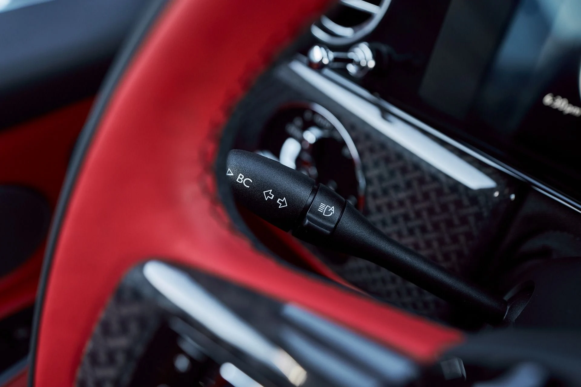 mph057_450822074_Used_2025_Rolls_Royce_Cullinan_Black_Badge_1763084629_b8b2dcd912