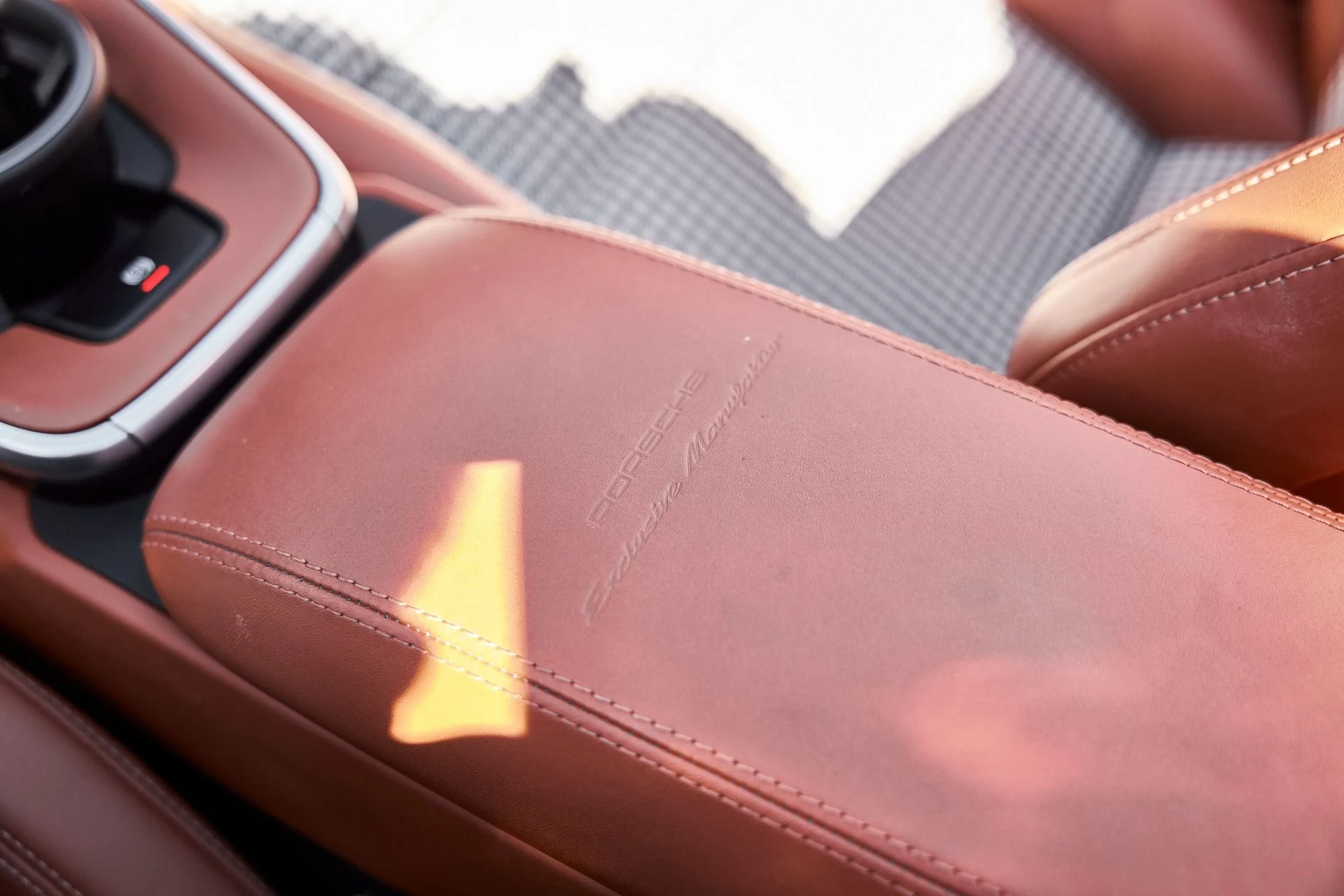 mph057_458658122_Used_2024_Porsche_911_Turbo_S_1773968068_c4ef0c5c80