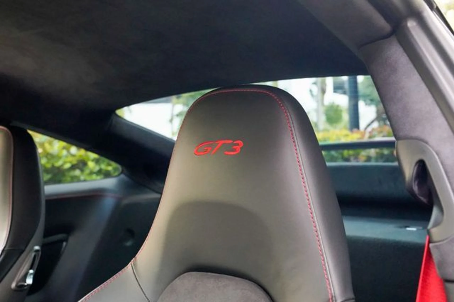 mph057_491336006_22942361_58_599af80c36