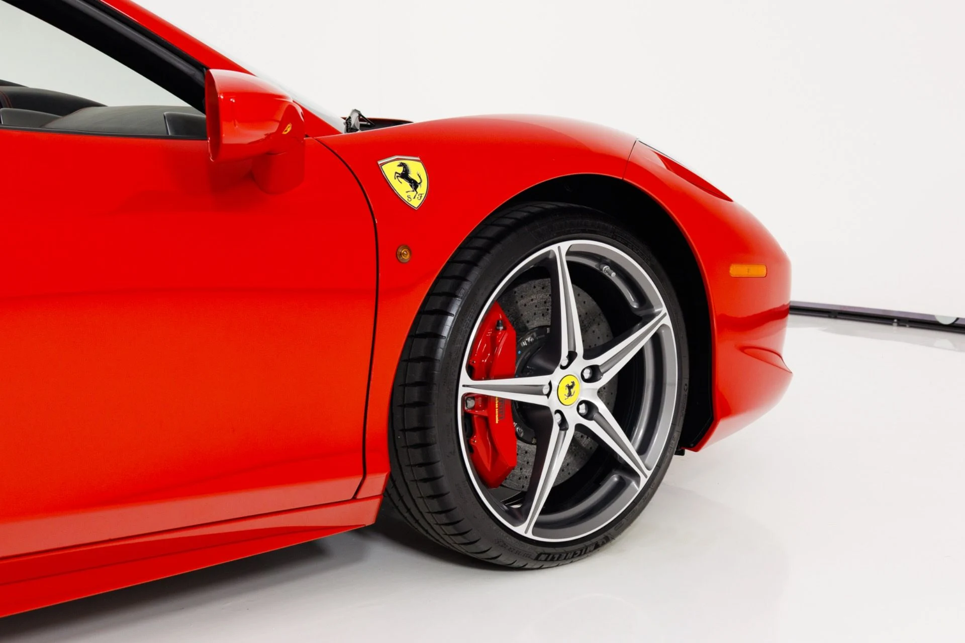 mph057_494251659_Used_2013_Ferrari_458_Spider_1790709089_14f1519568