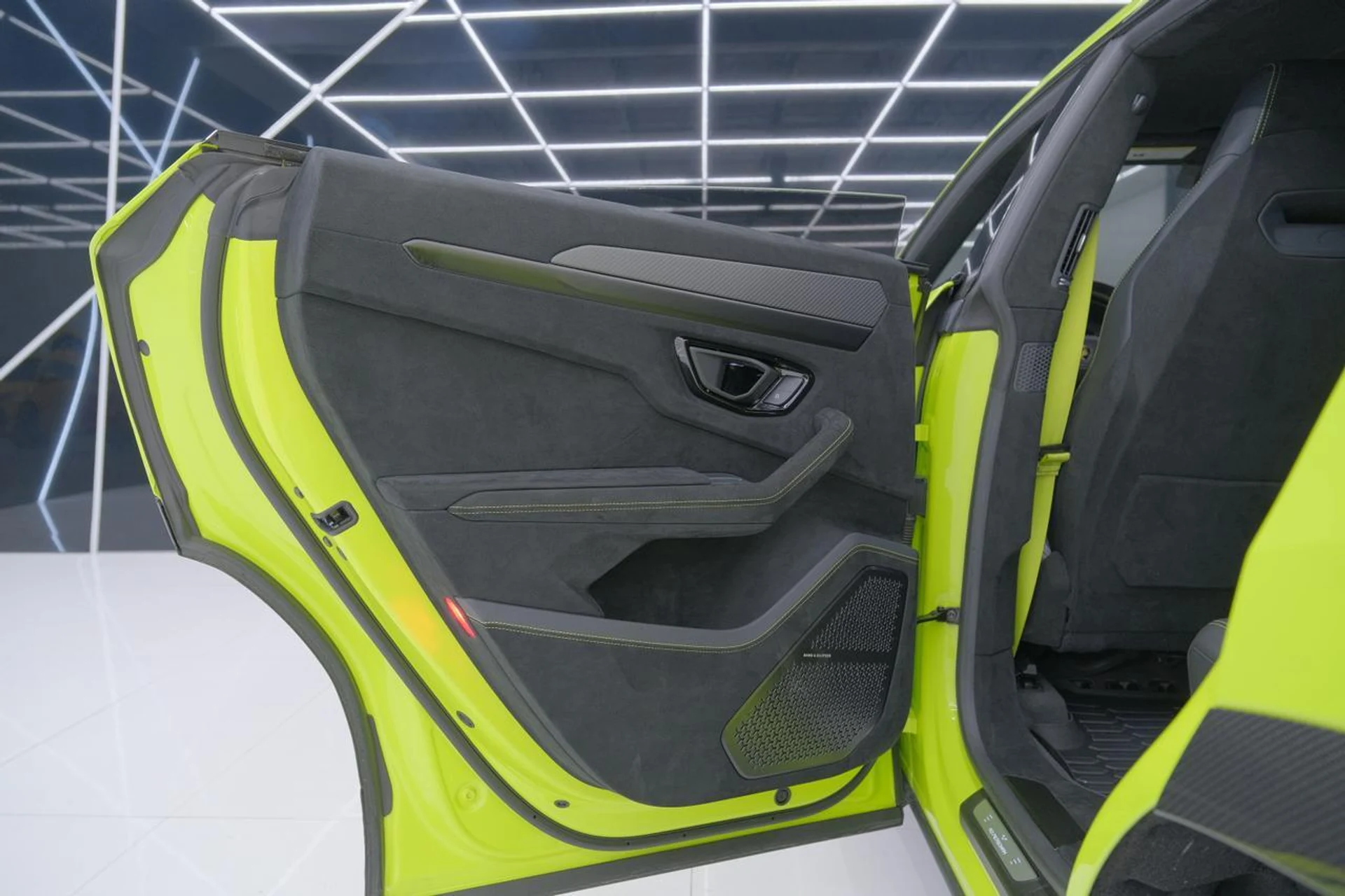 mph057_506924253_dbd4f7a50041c43480bae53b4f2cba01_4ebf11930f