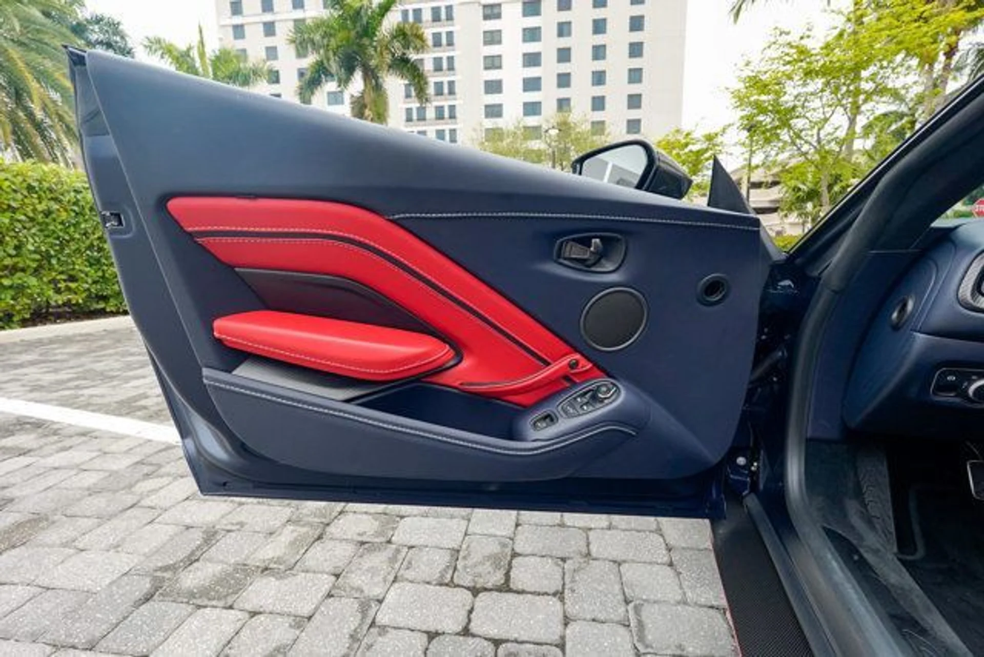 mph057_519191966_22999094_58_640_81d537dfdf