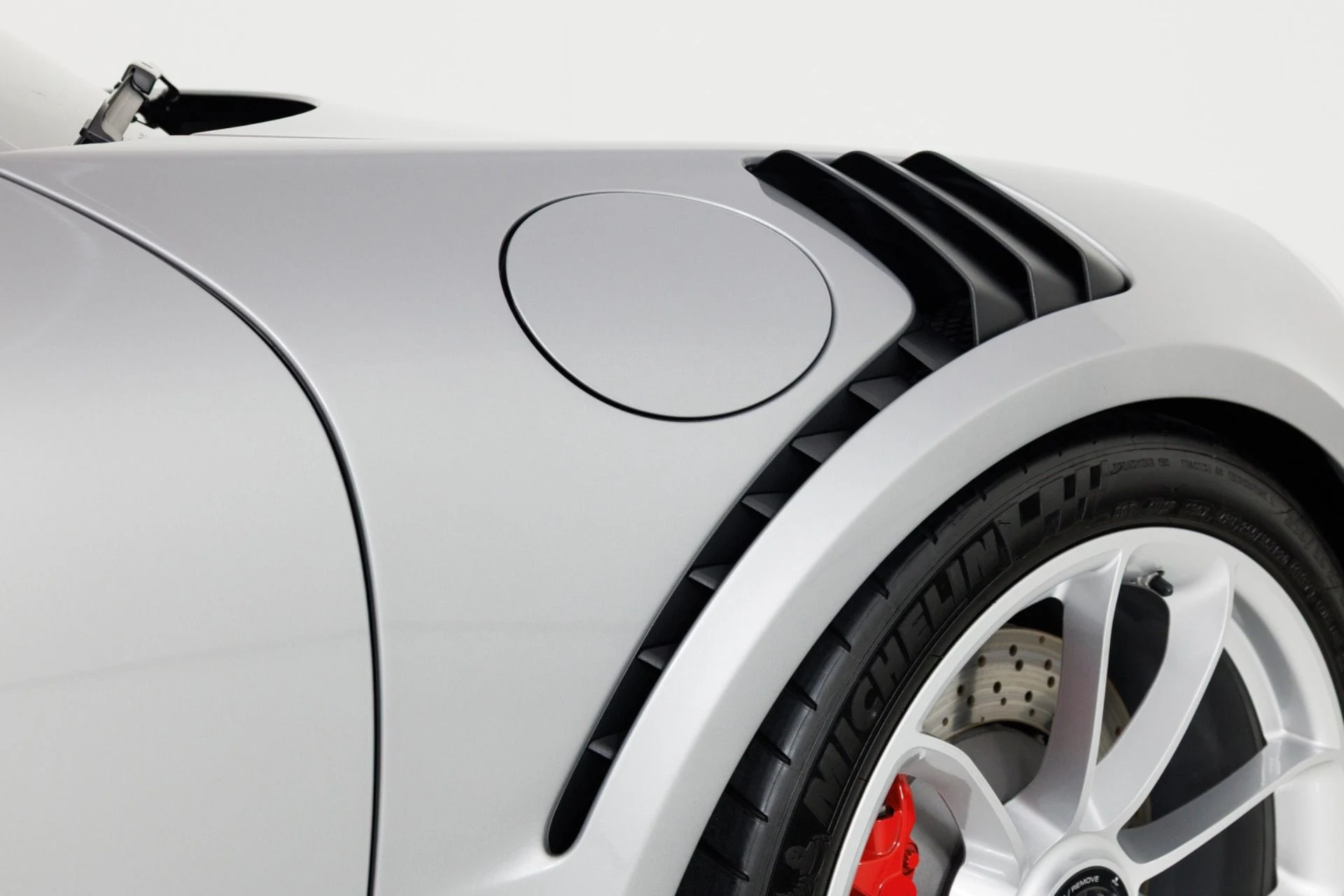 mph057_519914181_Used_2019_Porsche_911_GT_3_RS_1778792364_e2ce86445a