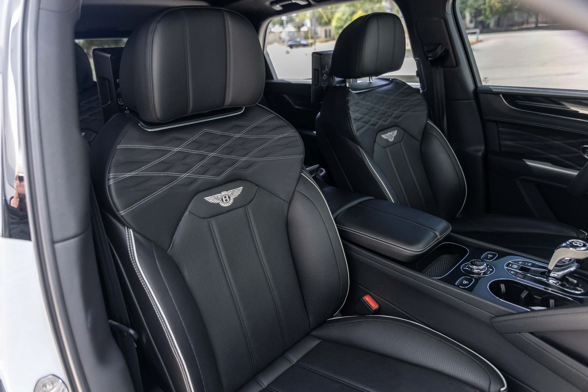 mph057_574678815_Hi_Tech_Luxury_Imports_LLC_SJAHT_2_ZV_8_PC_020673_image_57_f938be31cf