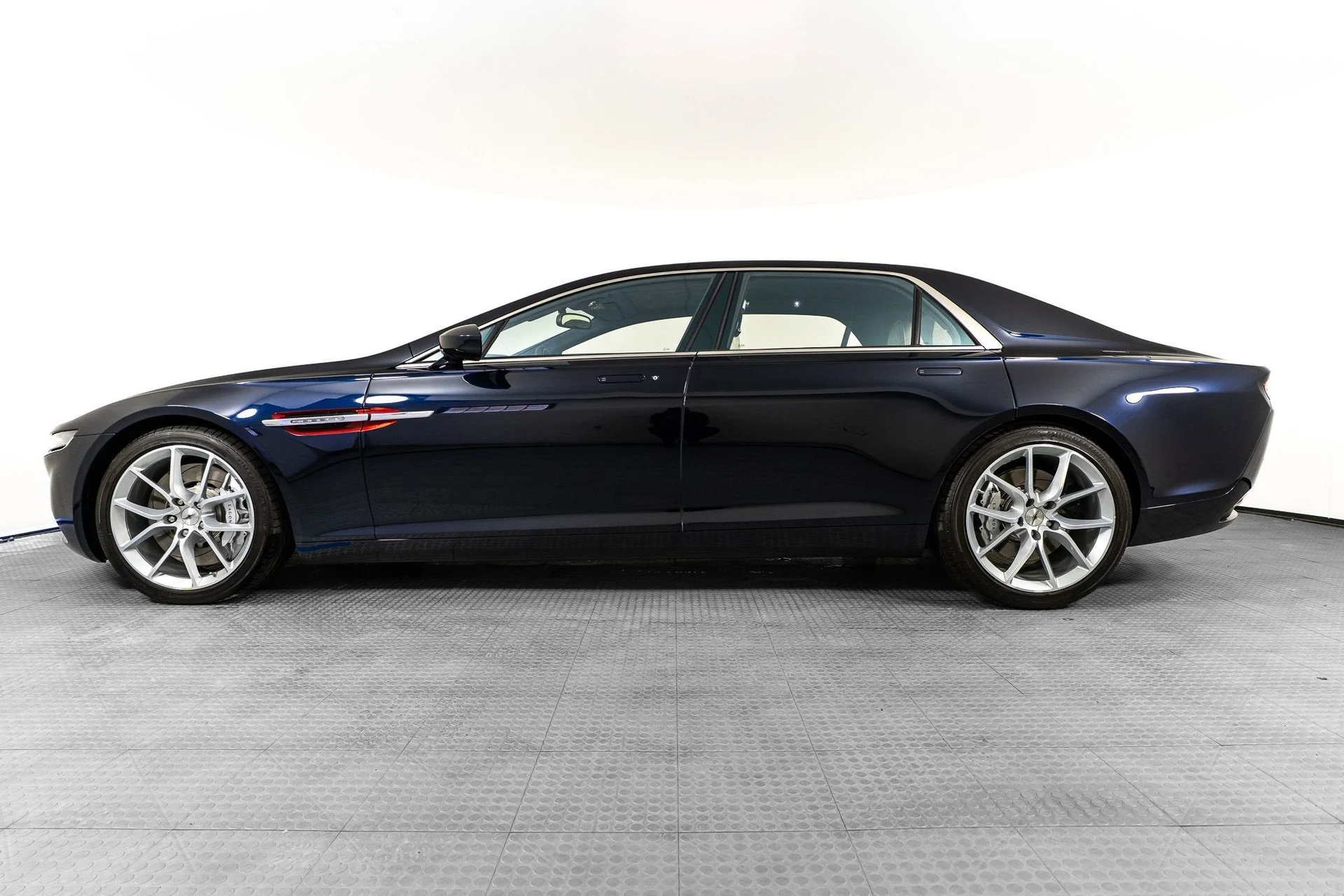 mph057_578716856_28c90cac64c6469aa8090558f63cc91e_81bfbcf407