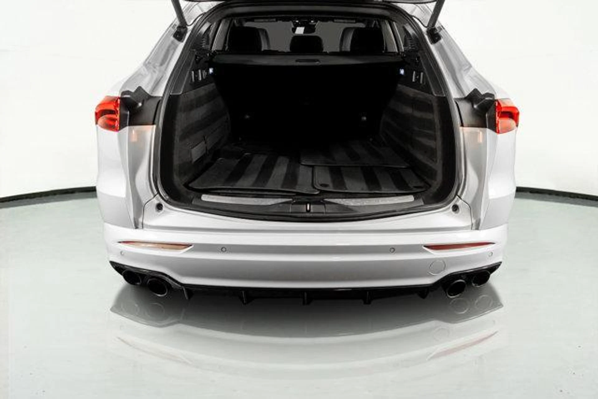 mph057_599364470_l9d01_Ufd5oqhc86_Z_Zb_Y0n_ZU_Mki8_f8a893268d