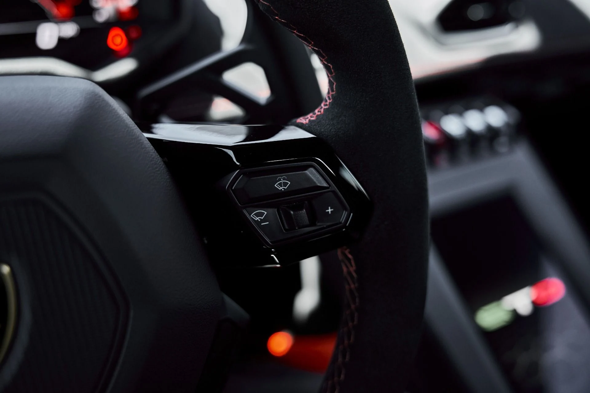 mph057_675787795_Used_2024_Lamborghini_Huracan_STO_Base_1775782829_caabc641f6