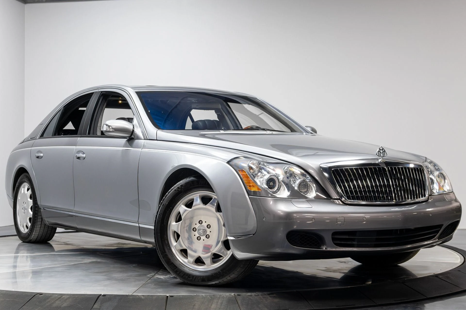 mph057_693123353_Used_2004_Maybach_57_1769486757_49894e833d