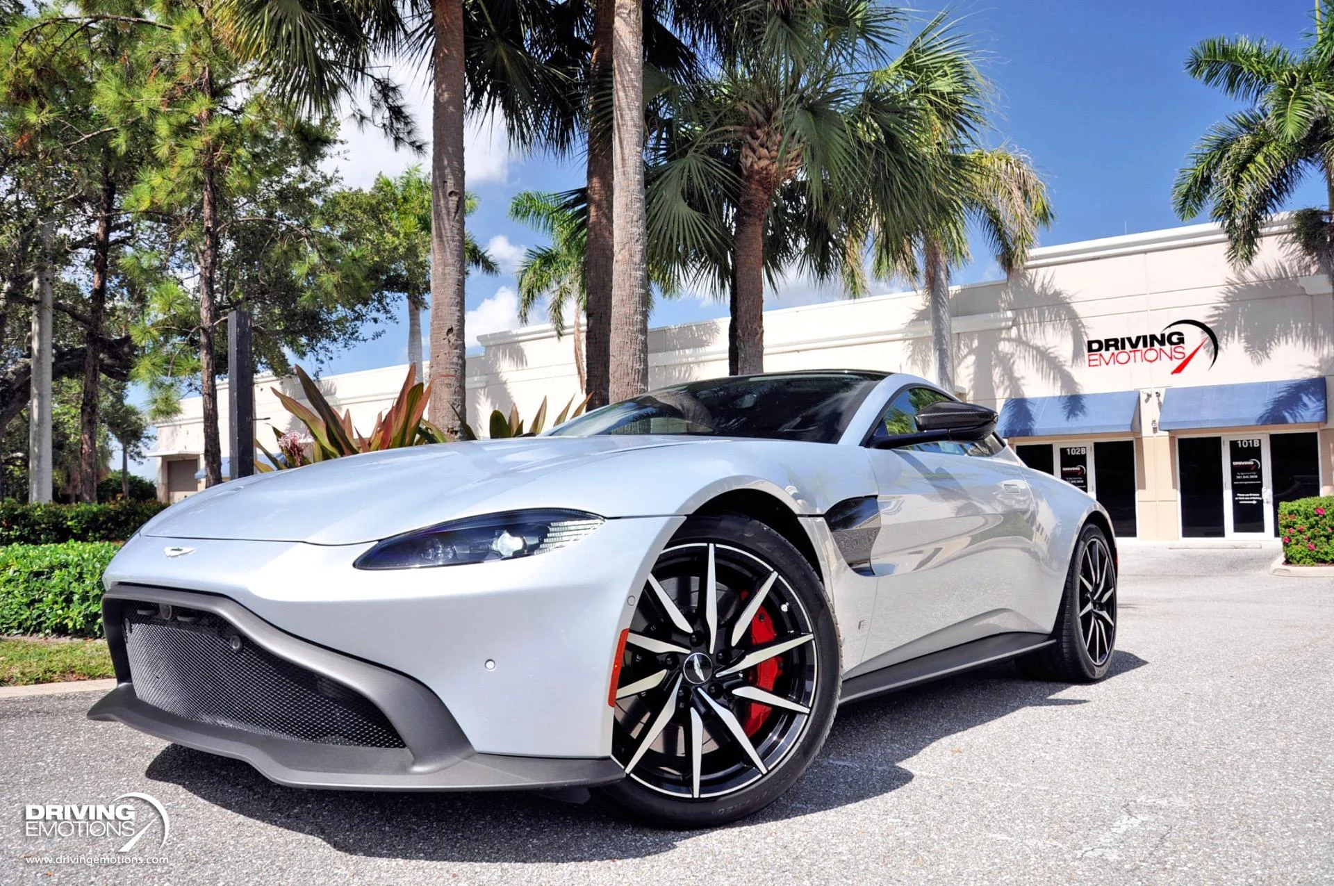 mph057_697805526_880_p58_l_3a8cfbb258