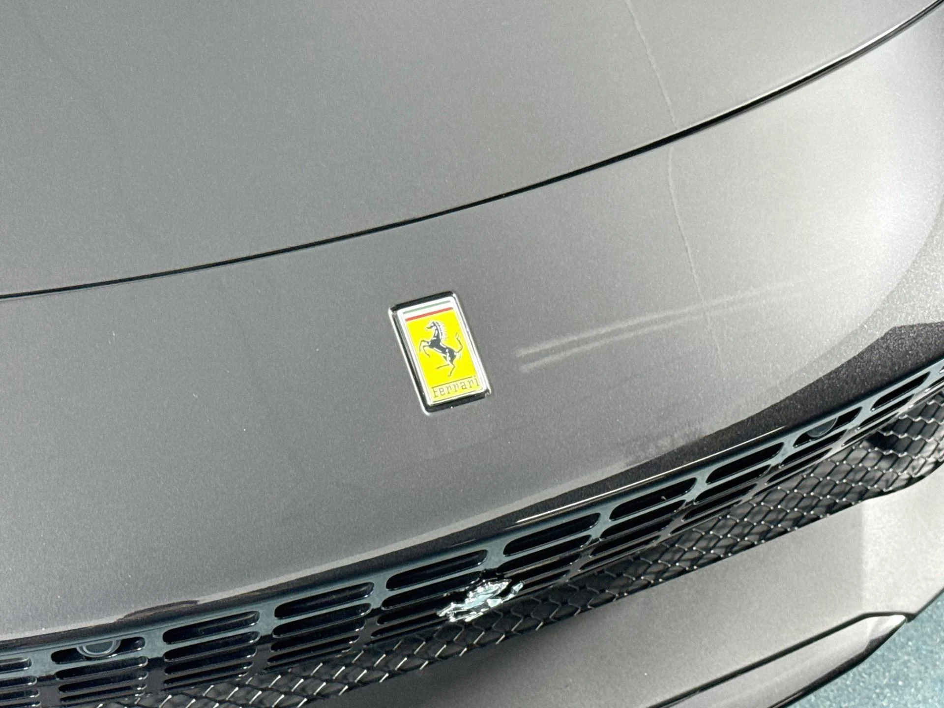 mph057_700653456_Used_2022_Ferrari_Roma_1785965335_81b35c48c7