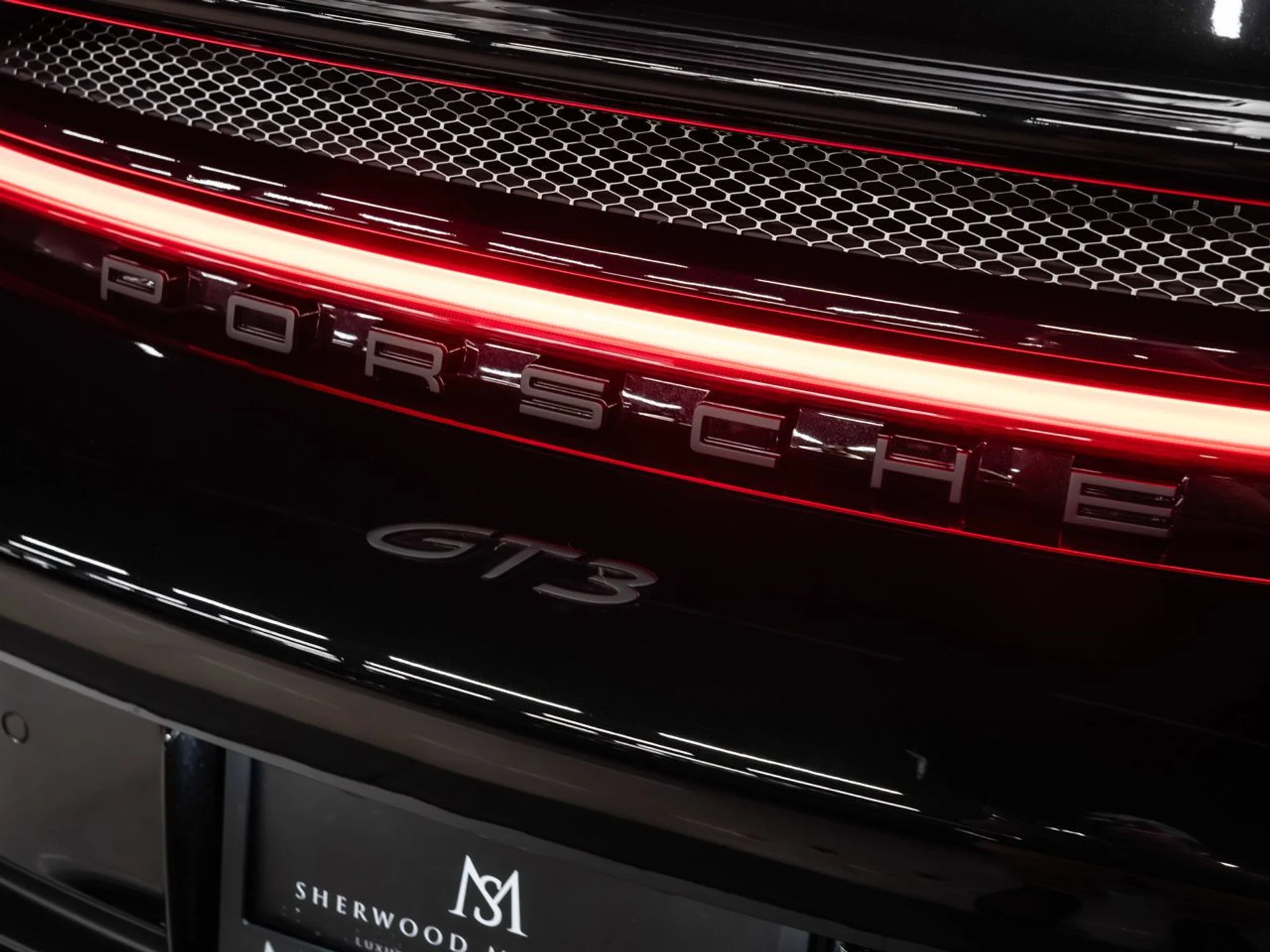 mph057_721064885_porsche_911_2022_d468e99a1e