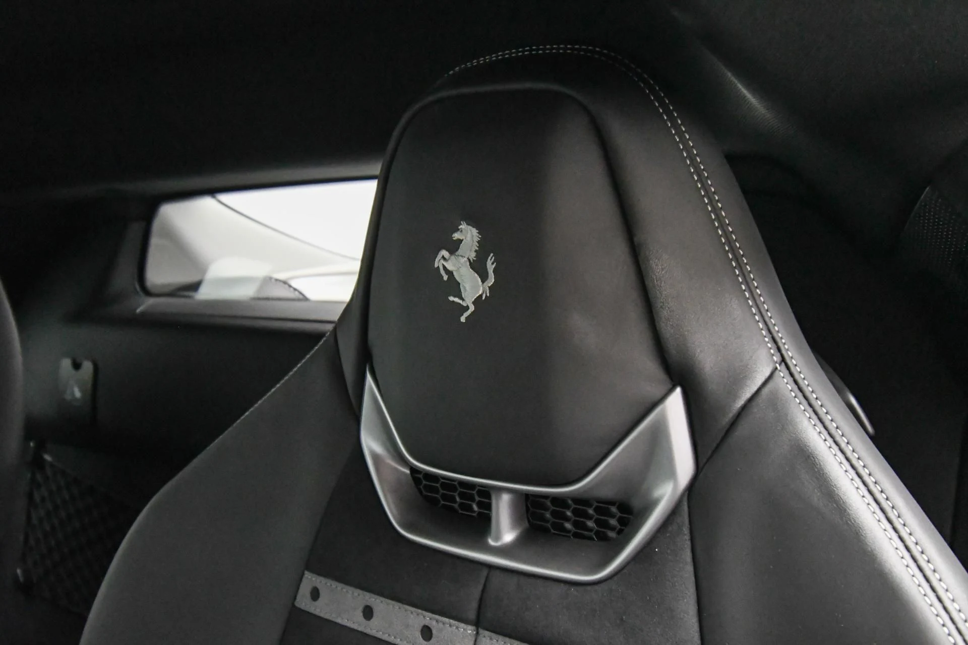 mph057_727482994_Used_2023_Ferrari_296_GTB_Coupe_1745482173_4491e2a736
