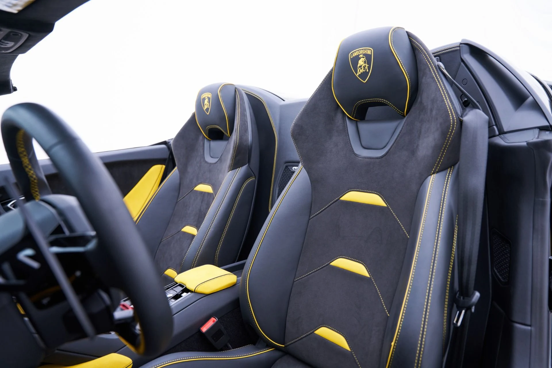 mph057_729651164_Used_2024_Lamborghini_Huracan_1793135609_a1ab065f29