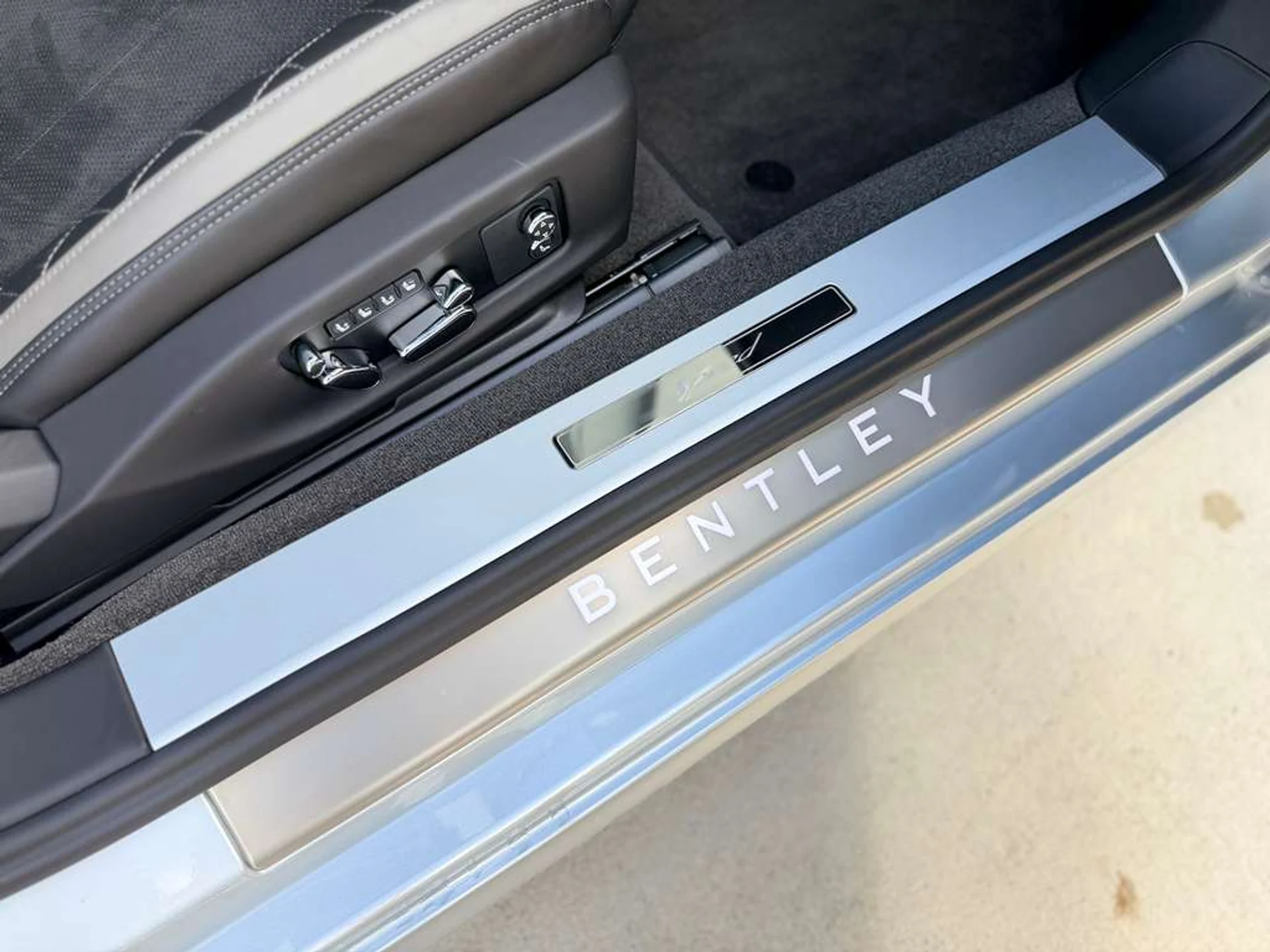 mph057_765265351_Whats_App_Image_2025_12_17_at_5_40_16_PM_2_0216d90ef5