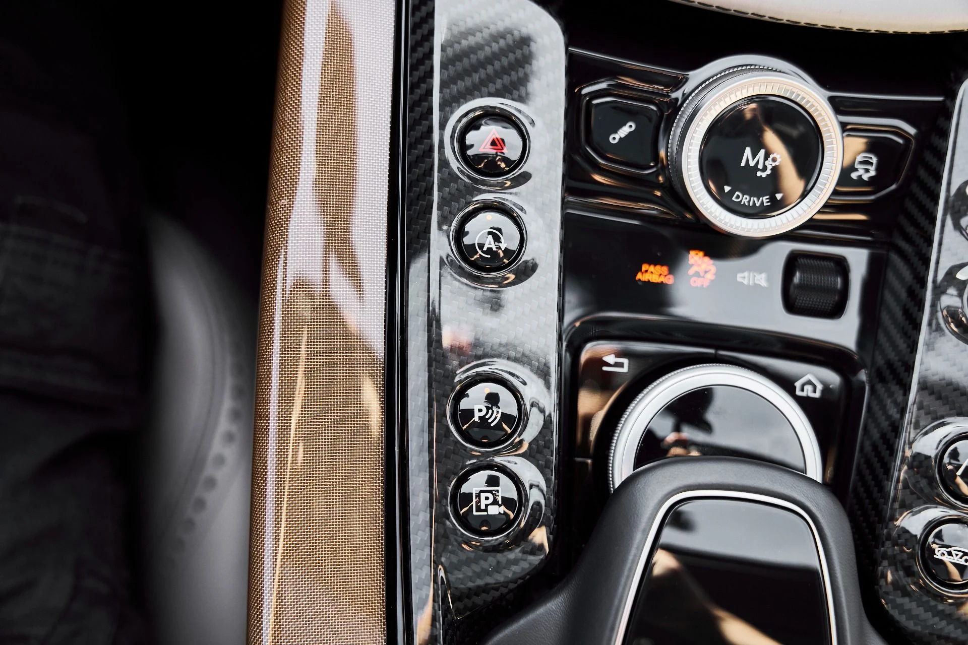 mph057_839943455_Used_2023_Aston_Martin_DBX_707_1774652482_4b21156b41