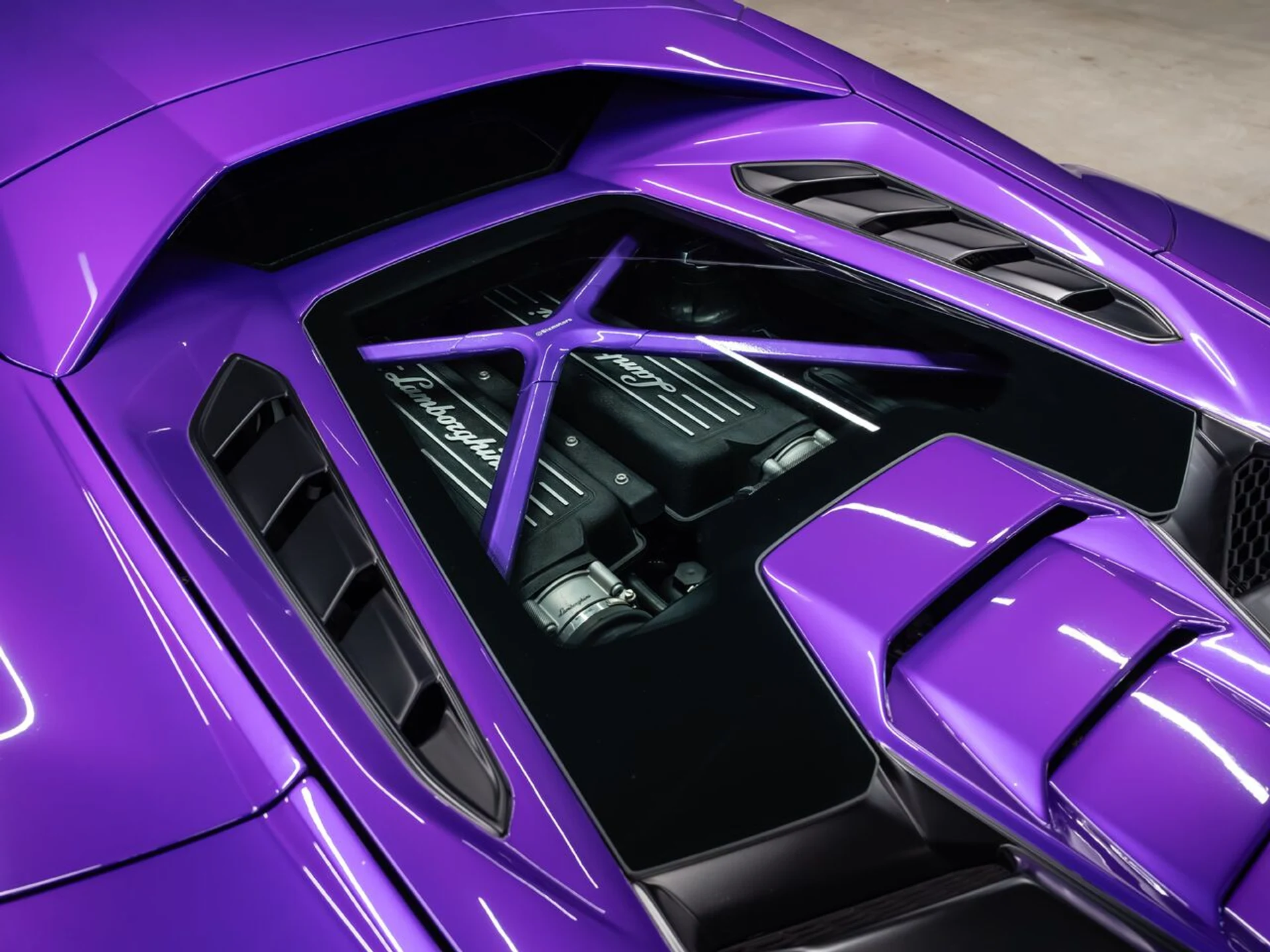 mph057_860746403_lamborghini_huracan_tecnica_2023_2a5573facf