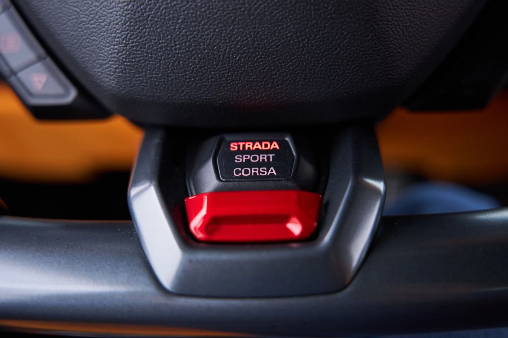 mph057_885974346_Used_2015_Lamborghini_Huracan_LP_610_4_1792524035_1e414bef24