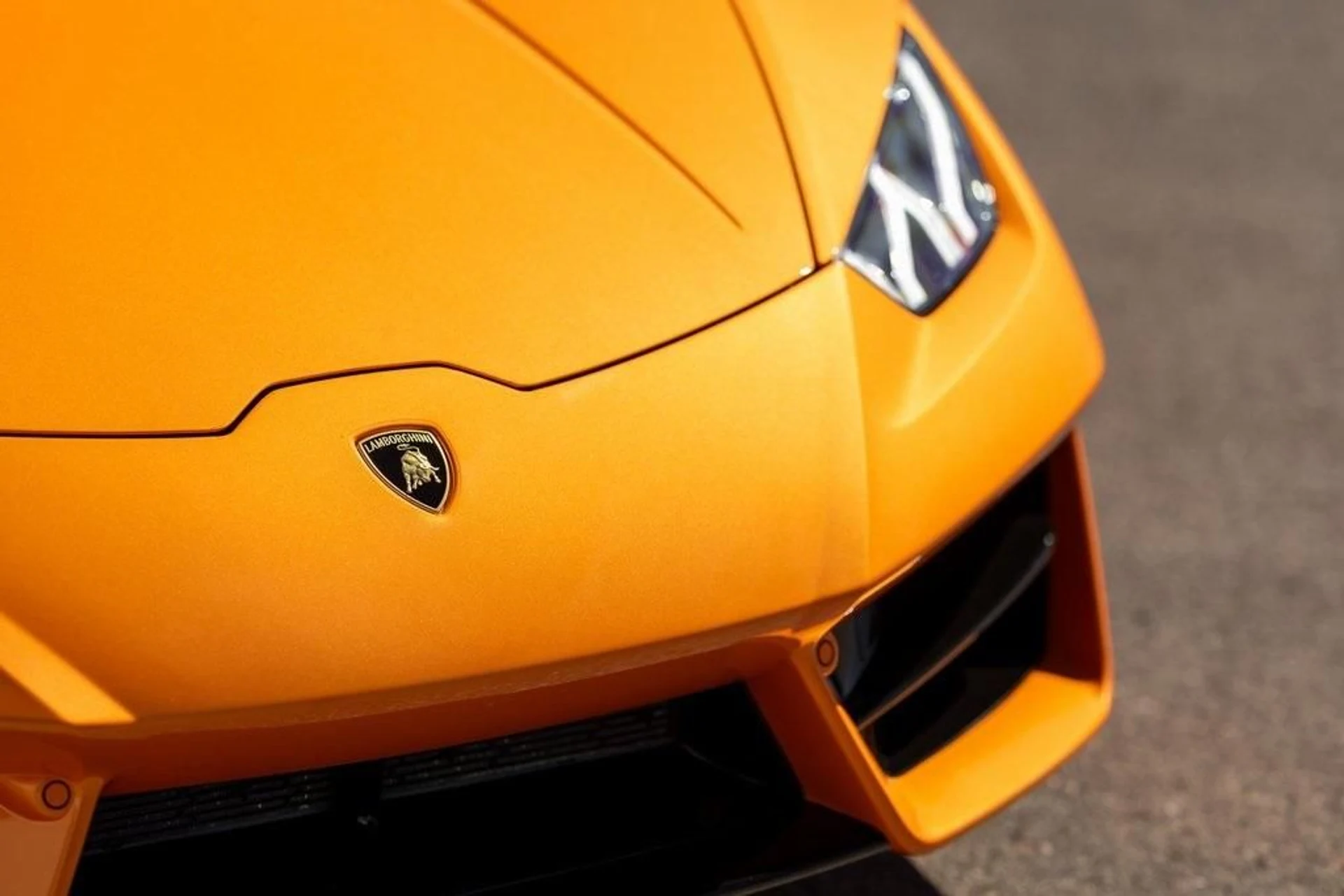 mph057_916733034_Used_2018_LAMBORGHINI_HURACAN_LP_580_2_S_1695438503_40a062404b