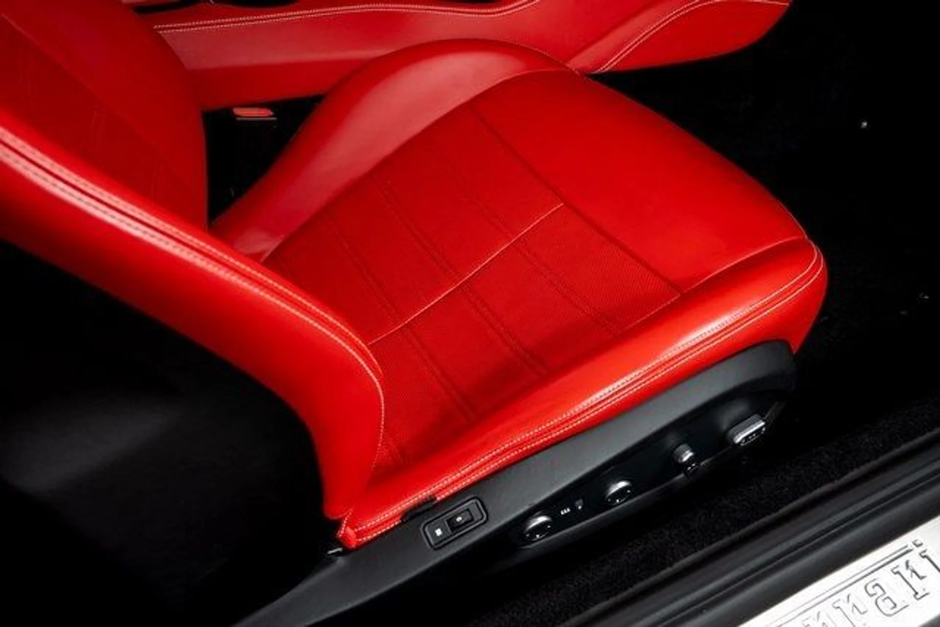 mph057_921387009_1462cf5941f139f169e8c997110ad577x_a0931f2770