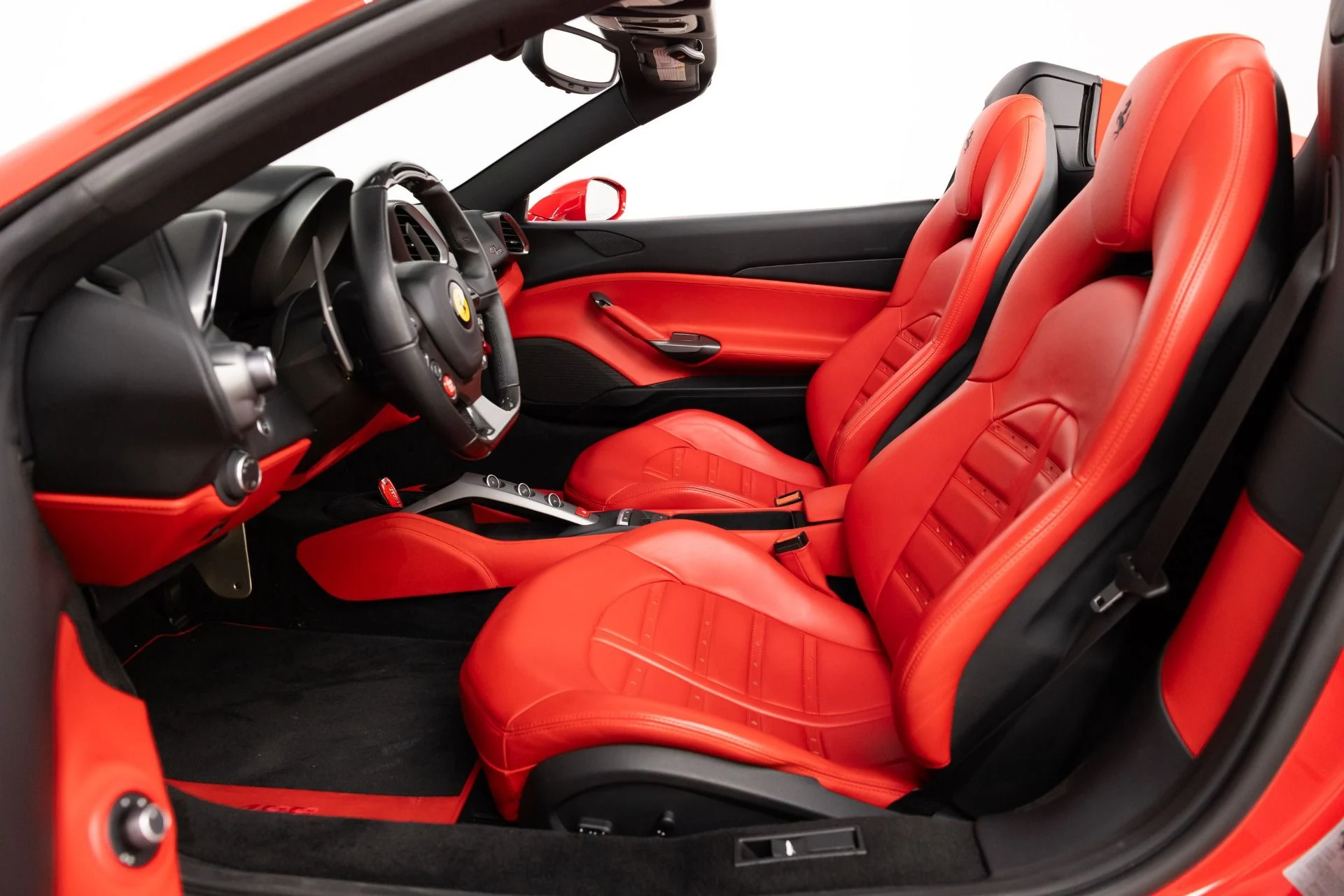 mph057_961020649_Used_2017_Ferrari_488_Spider_1782927926_63039054e9