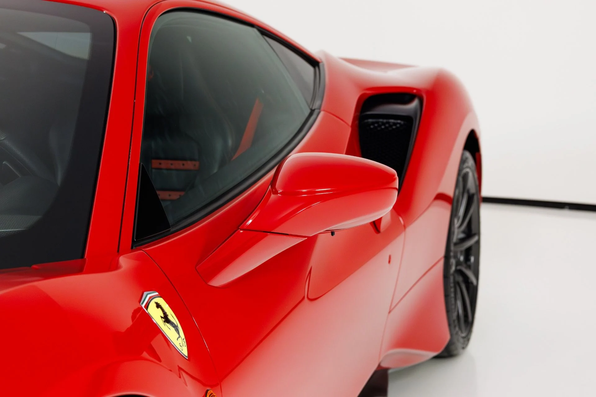 mph057_986609846_Used_2019_Ferrari_488_Pista_1771977528_ed891461e7