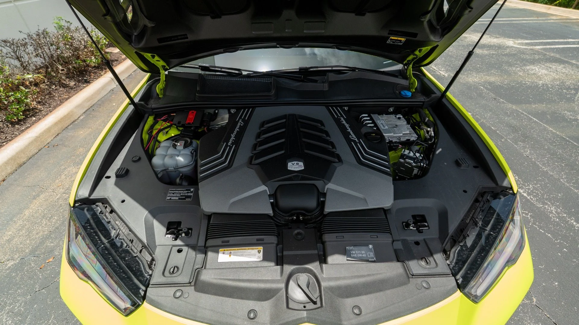 mph058_1002215835_Used_2024_Lamborghini_Urus_Performante_1753476230_5dbf0e699b