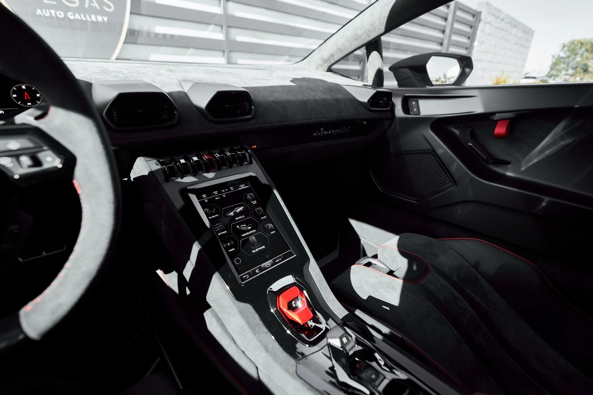 mph058_1003687926_Used_2023_Lamborghini_Huracan_Base_1764123656_46692241ee