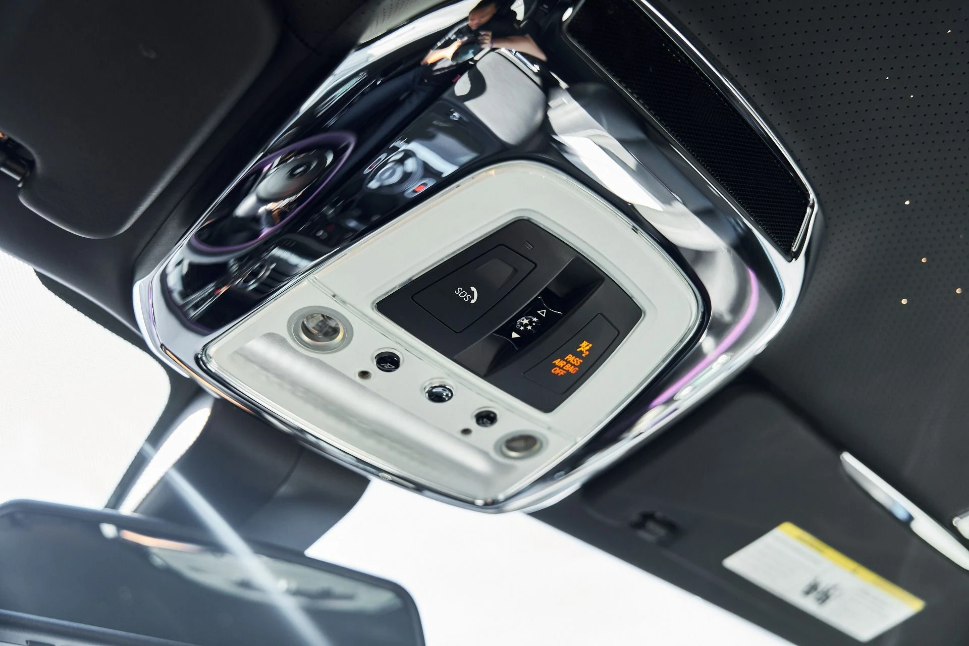 mph058_1017357795_Used_2020_Rolls_Royce_Wraith_Base_1774310870_d5f244eed8