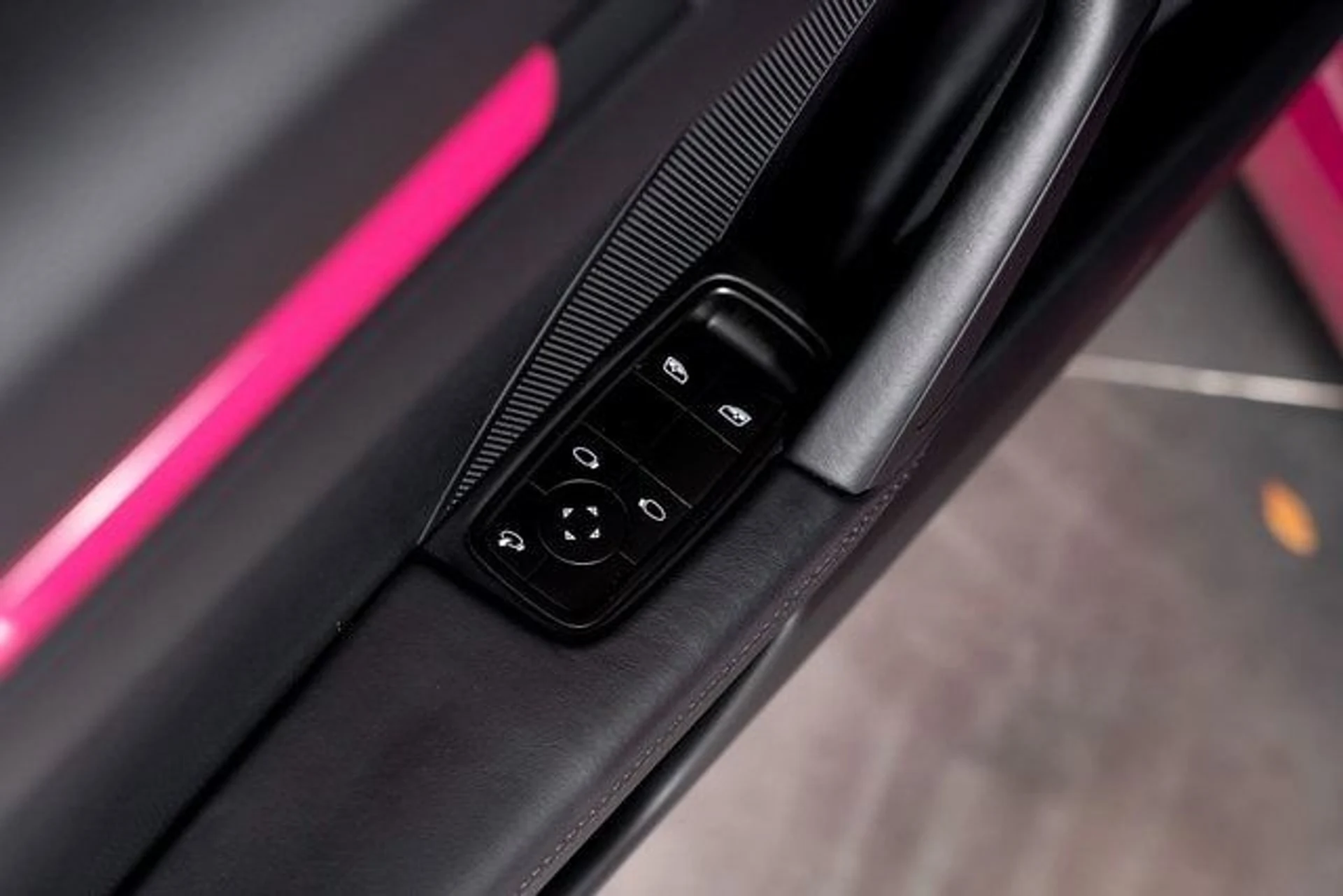 mph058_1037129346_e43a9f598d90687096a882334c521ffcx_e55d260f5e